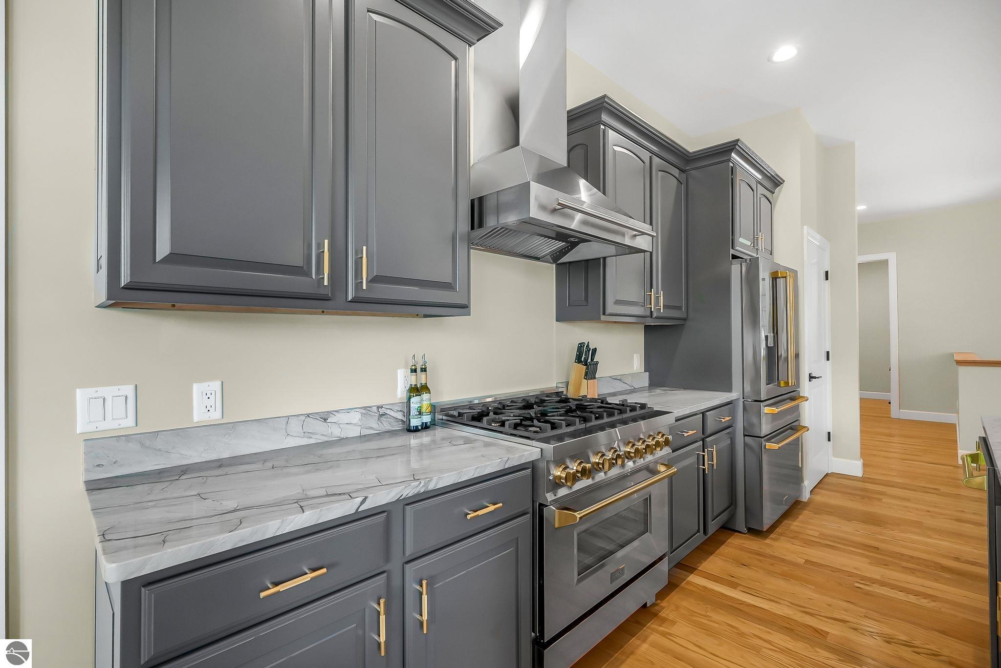 677 Blueberry Ridge