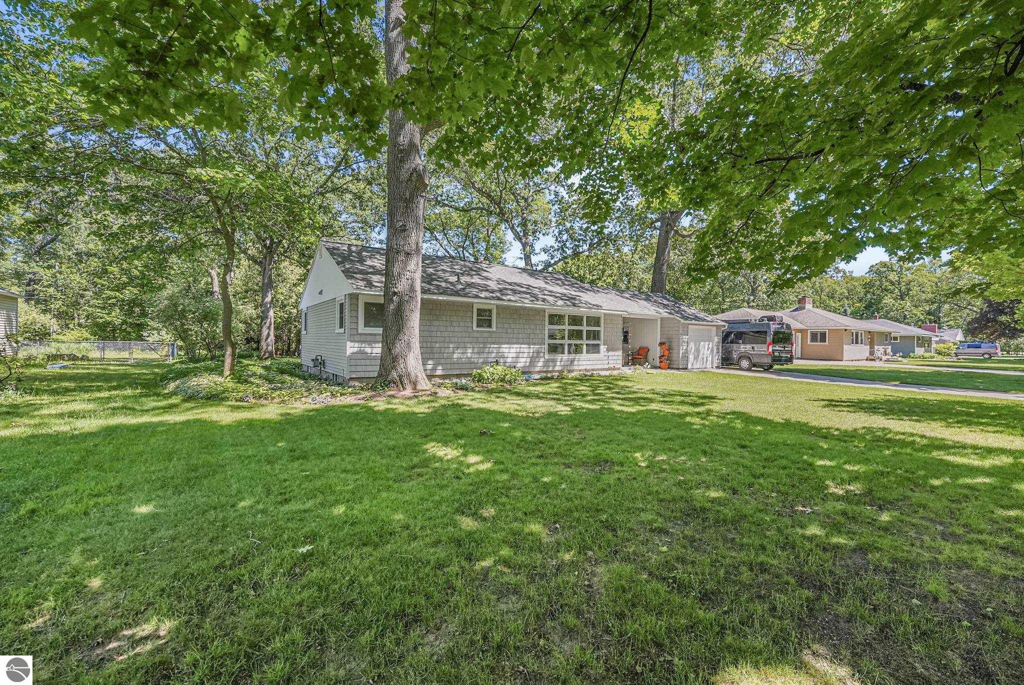 611 Woodland Drive