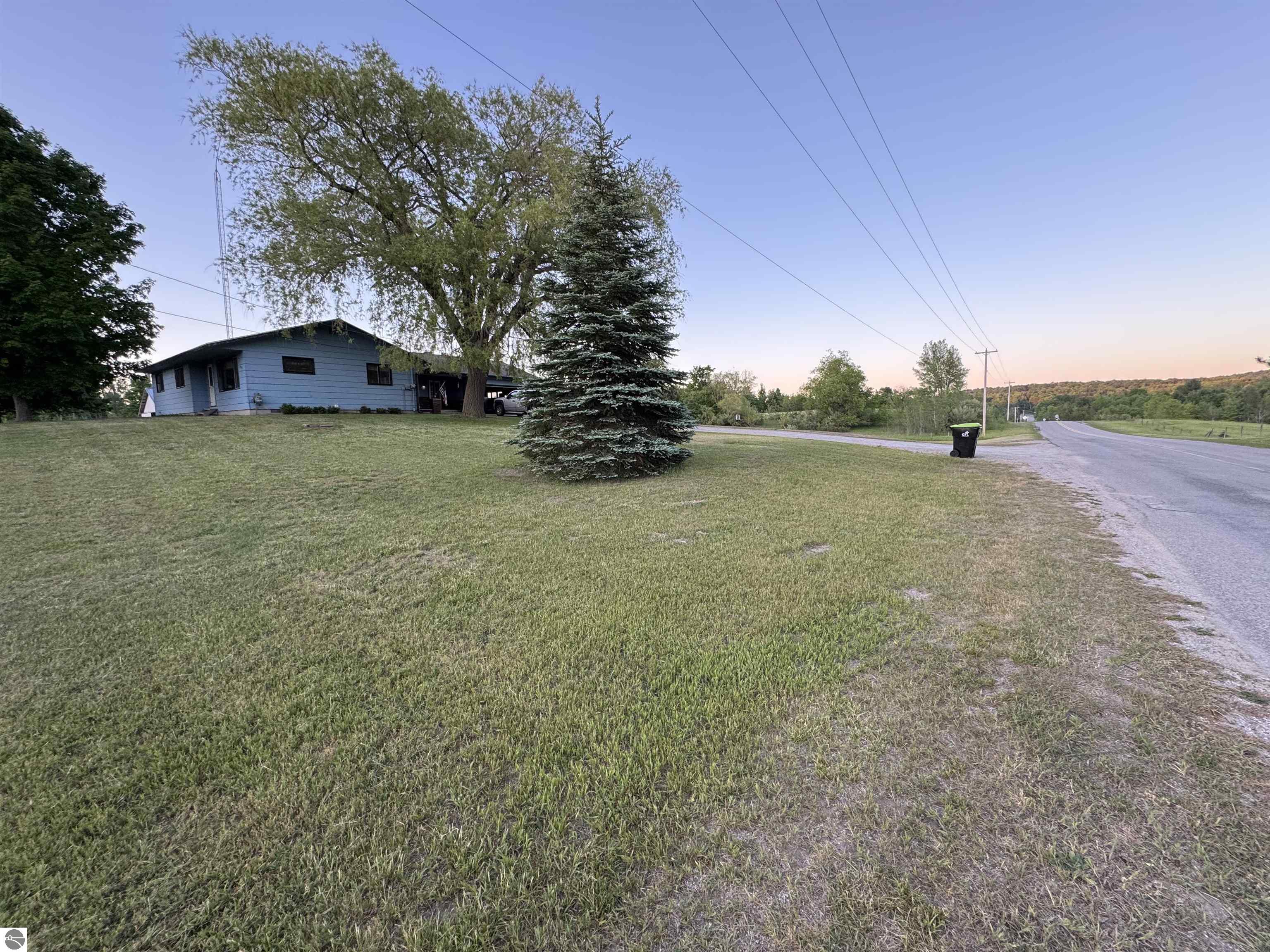 7981 S Maple City Road