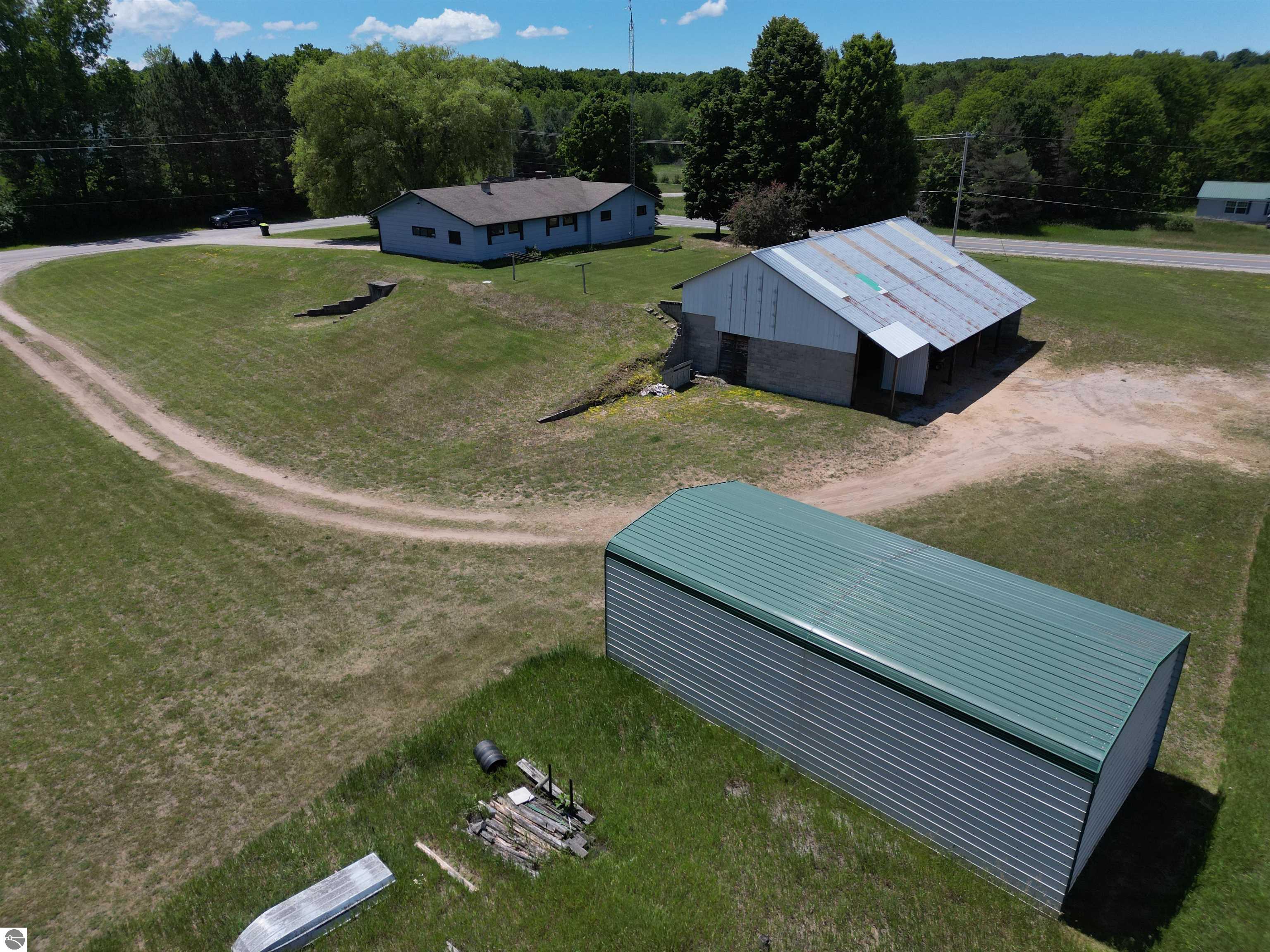 7981 S Maple City Road