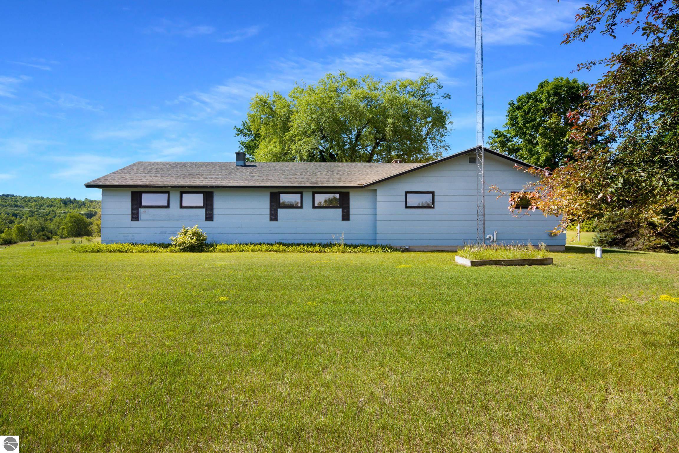 7981 S Maple City Road