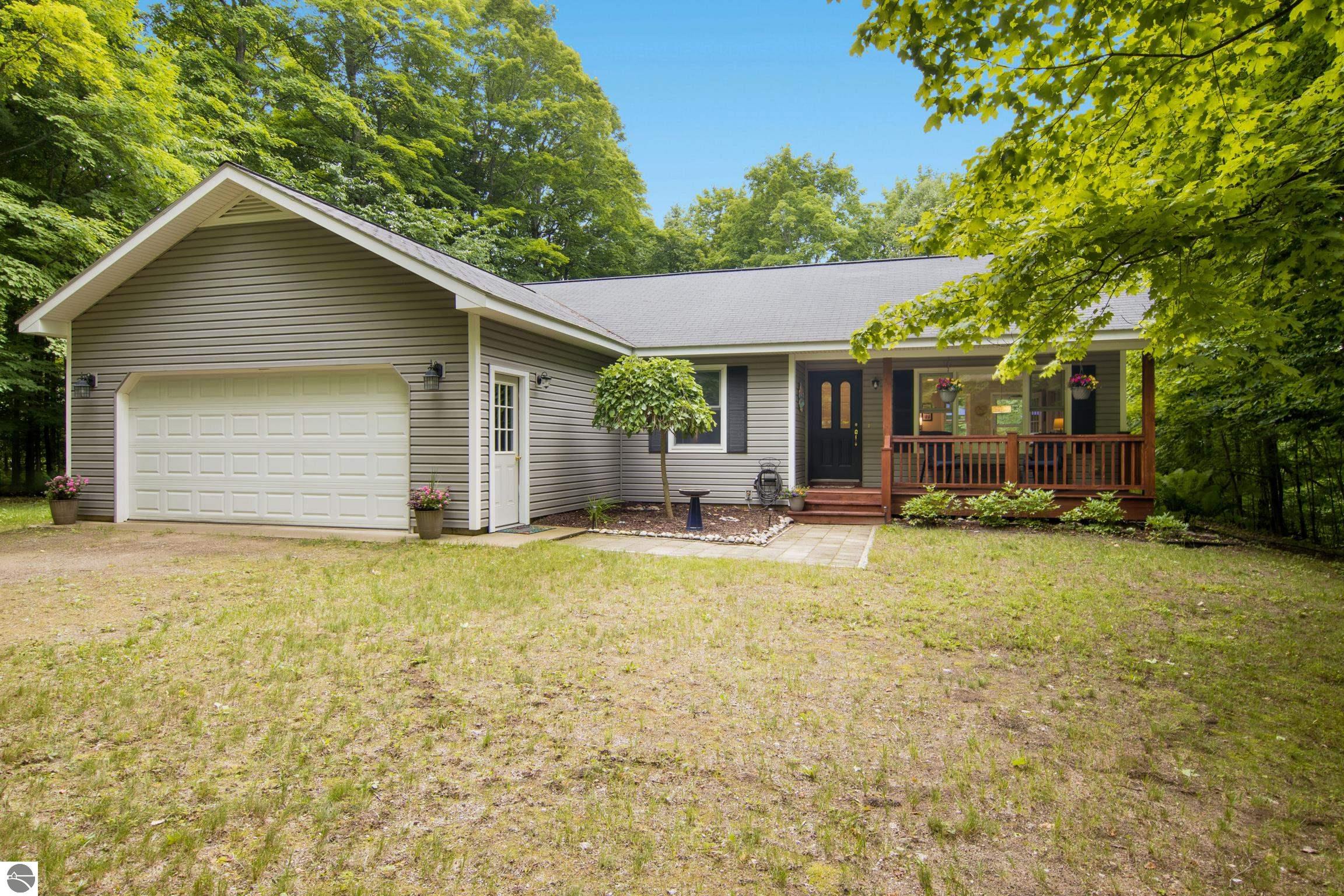 11530 S Benzonia Trail
