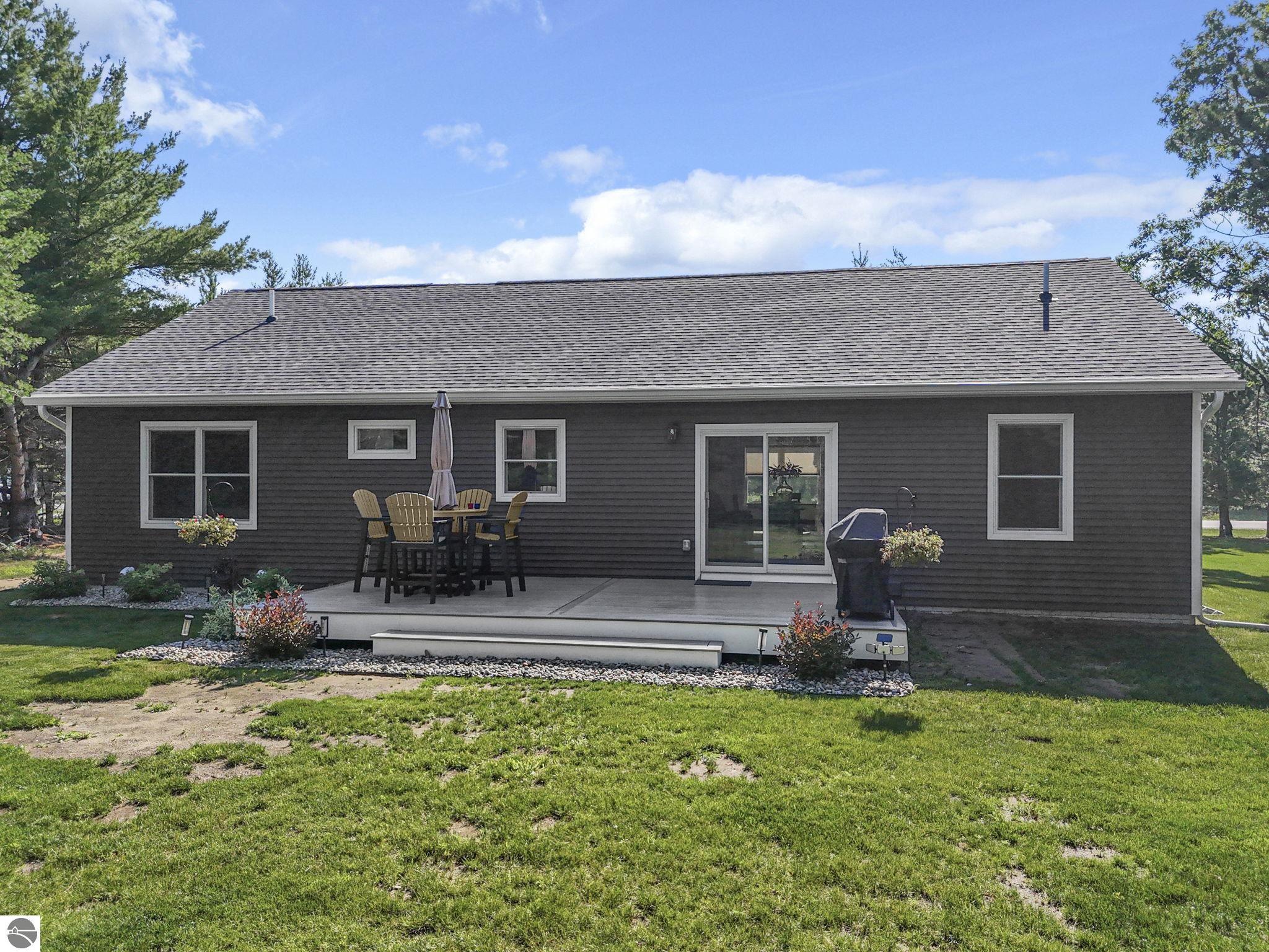 1906 Old Cabin Drive
