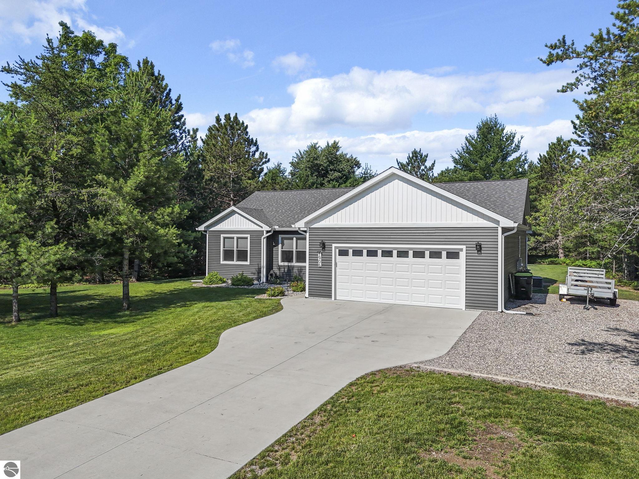 1906 Old Cabin Drive