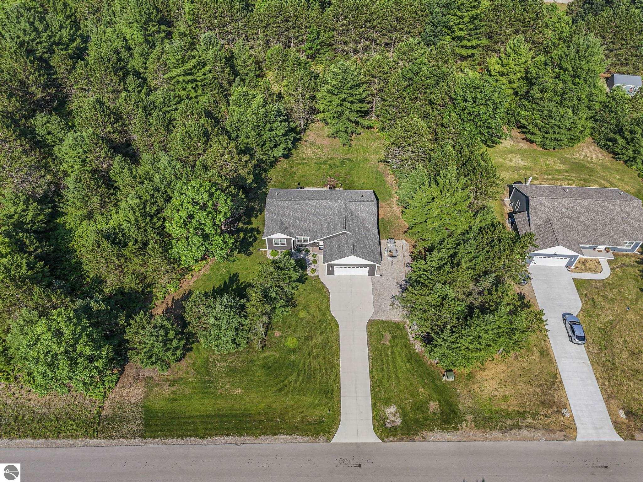 1906 Old Cabin Drive