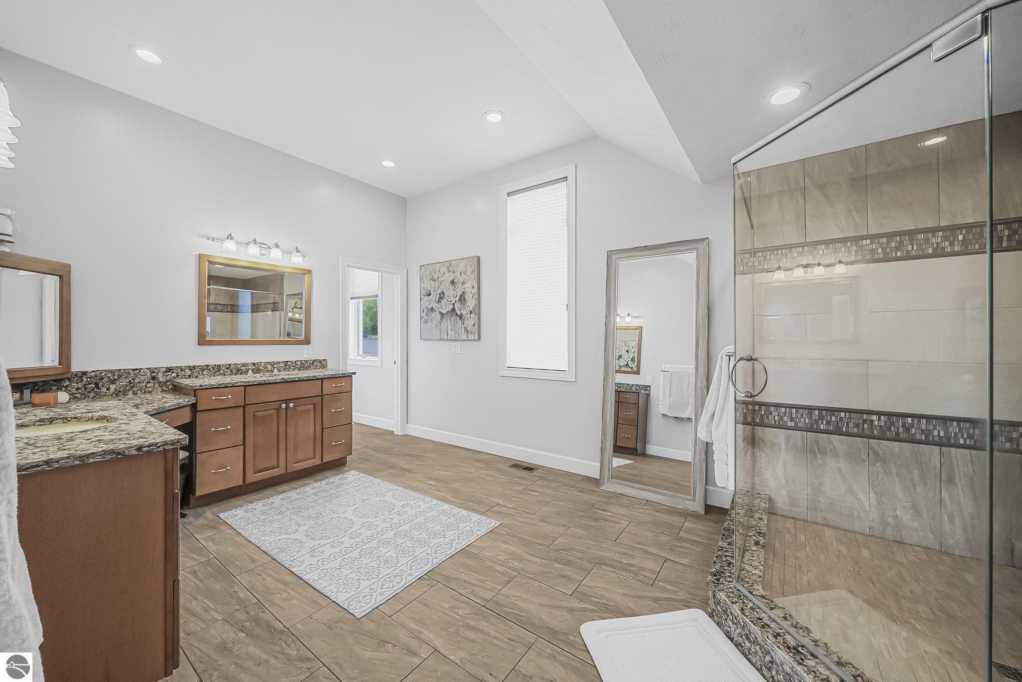 5062 Grayhawk Boulevard
