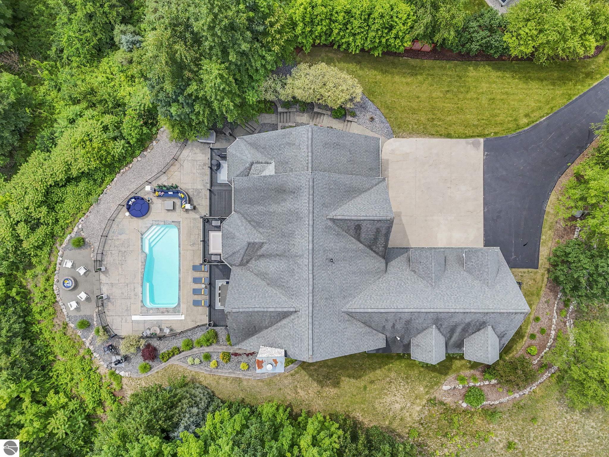 5062 Grayhawk Boulevard