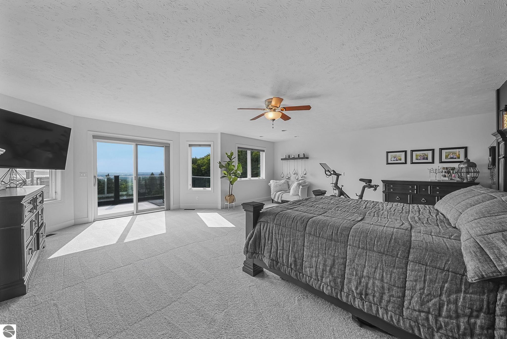 5062 Grayhawk Boulevard