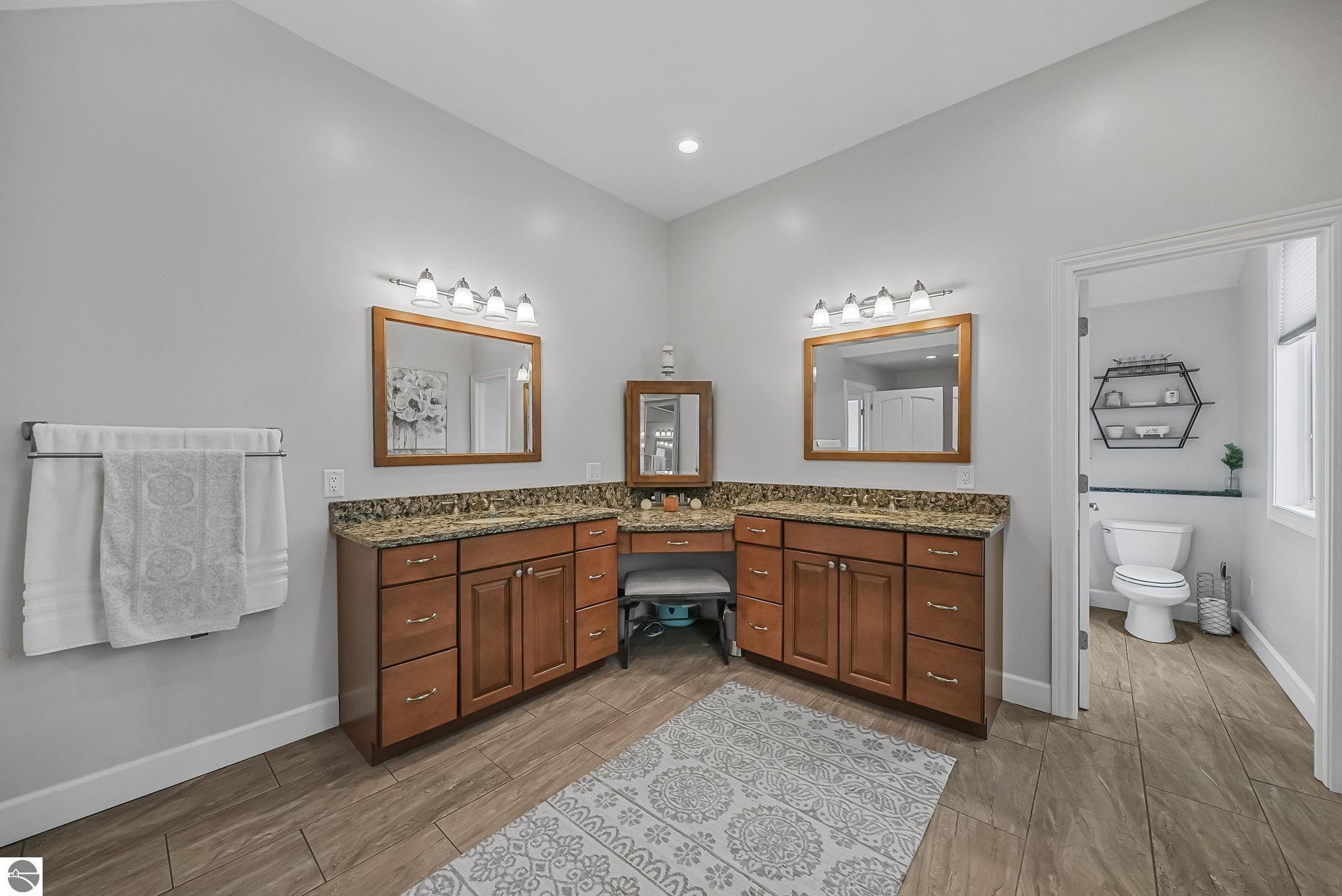 5062 Grayhawk Boulevard