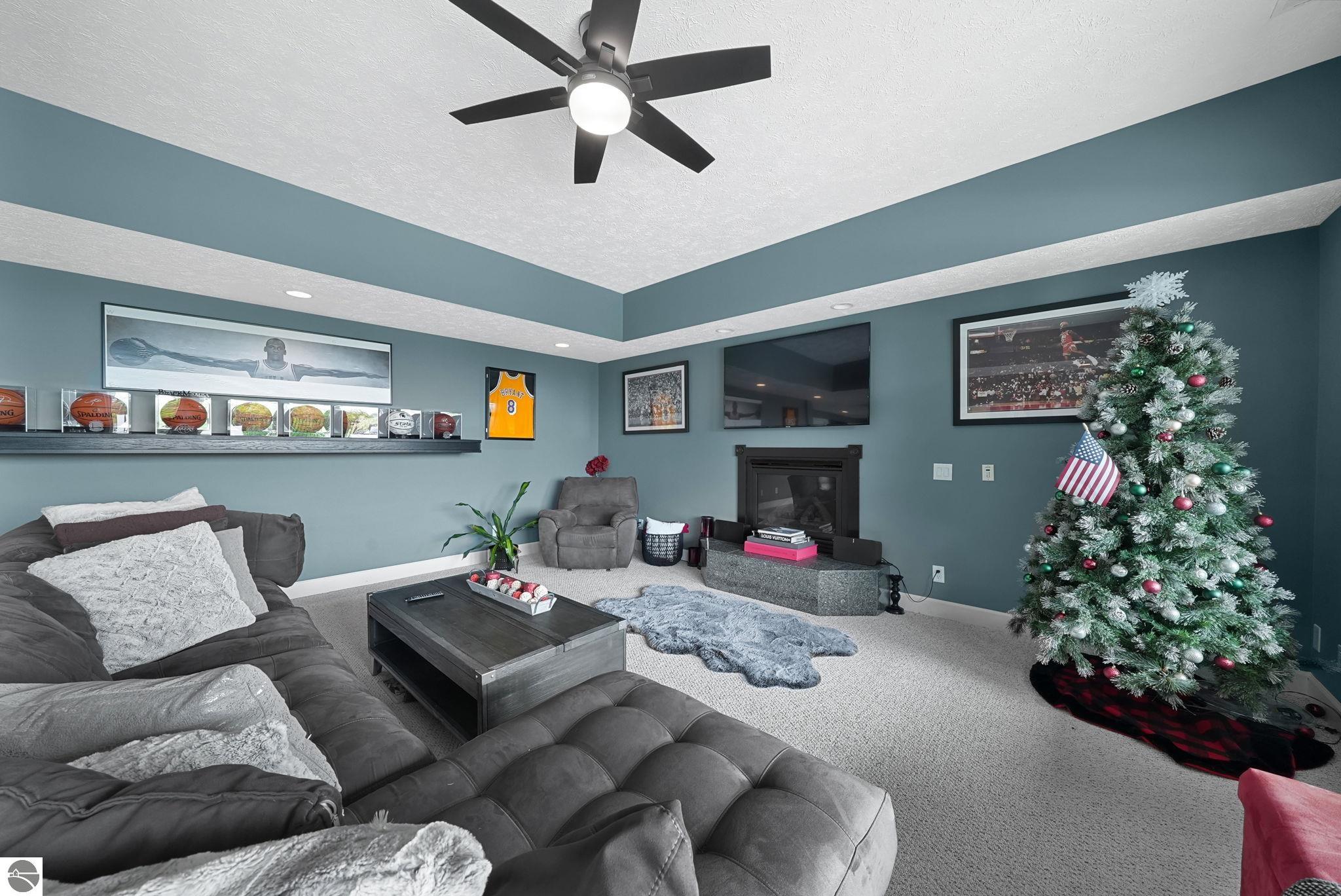 5062 Grayhawk Boulevard