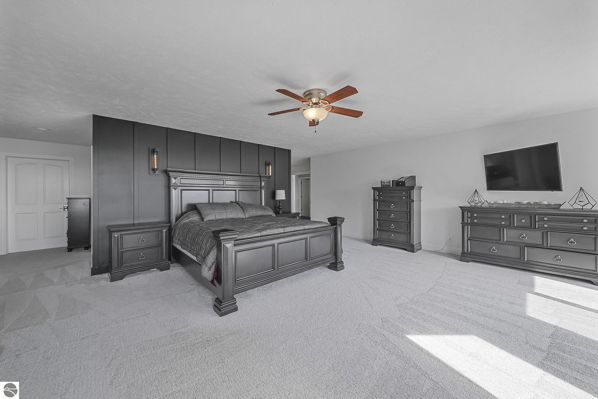 5062 Grayhawk Boulevard