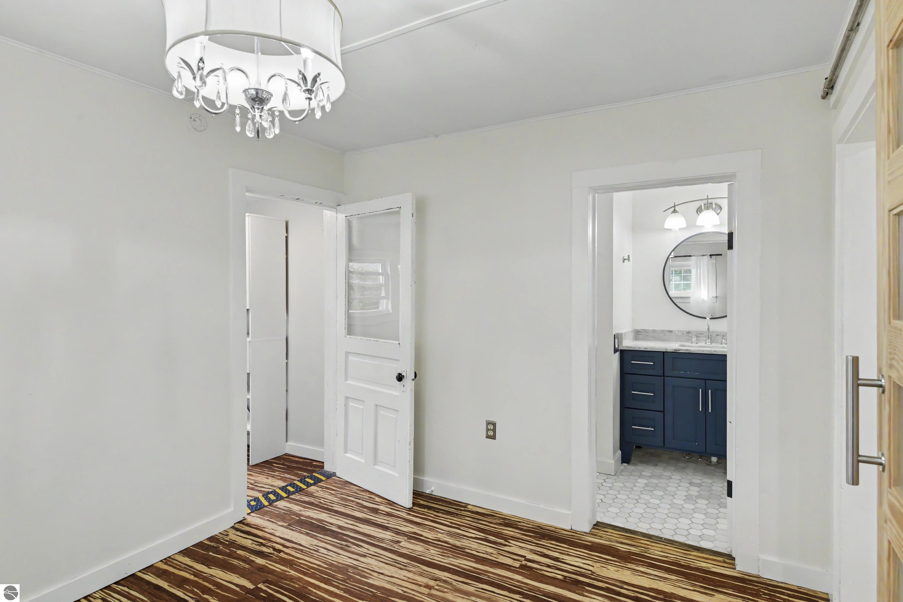 1006 Lincoln Street
