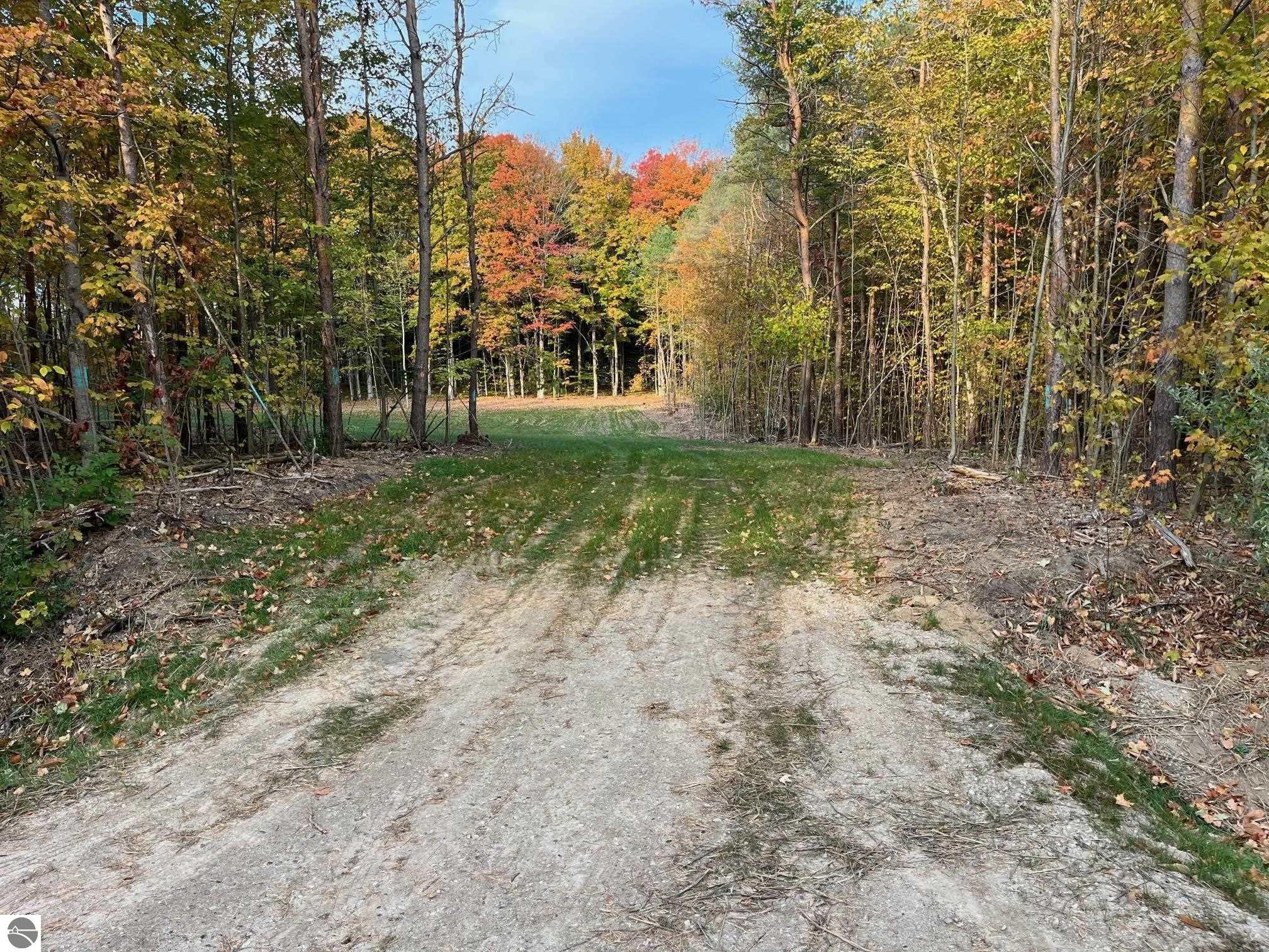 004 S Bright Road