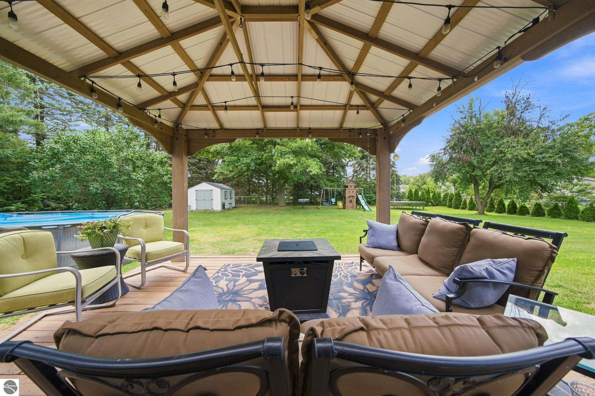 6075 Beverly Drive