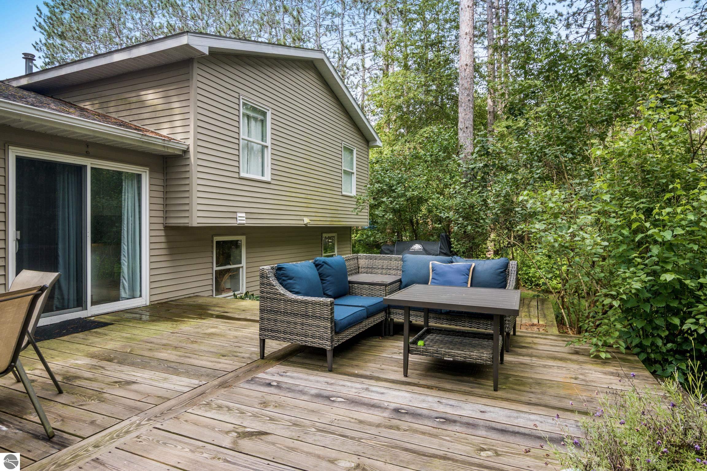 19980 Pine Woods Drive