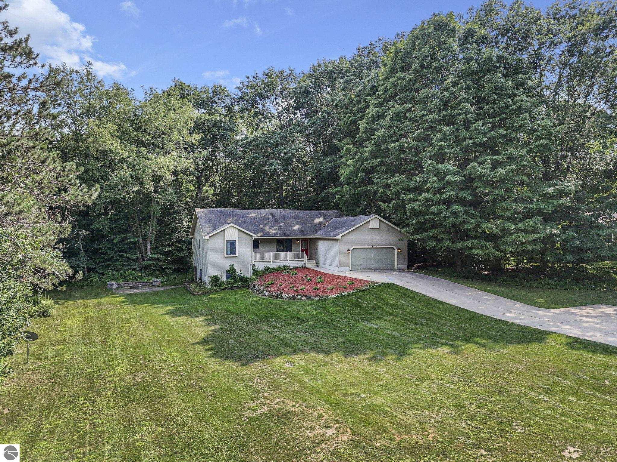 19843 Pine Woods Drive