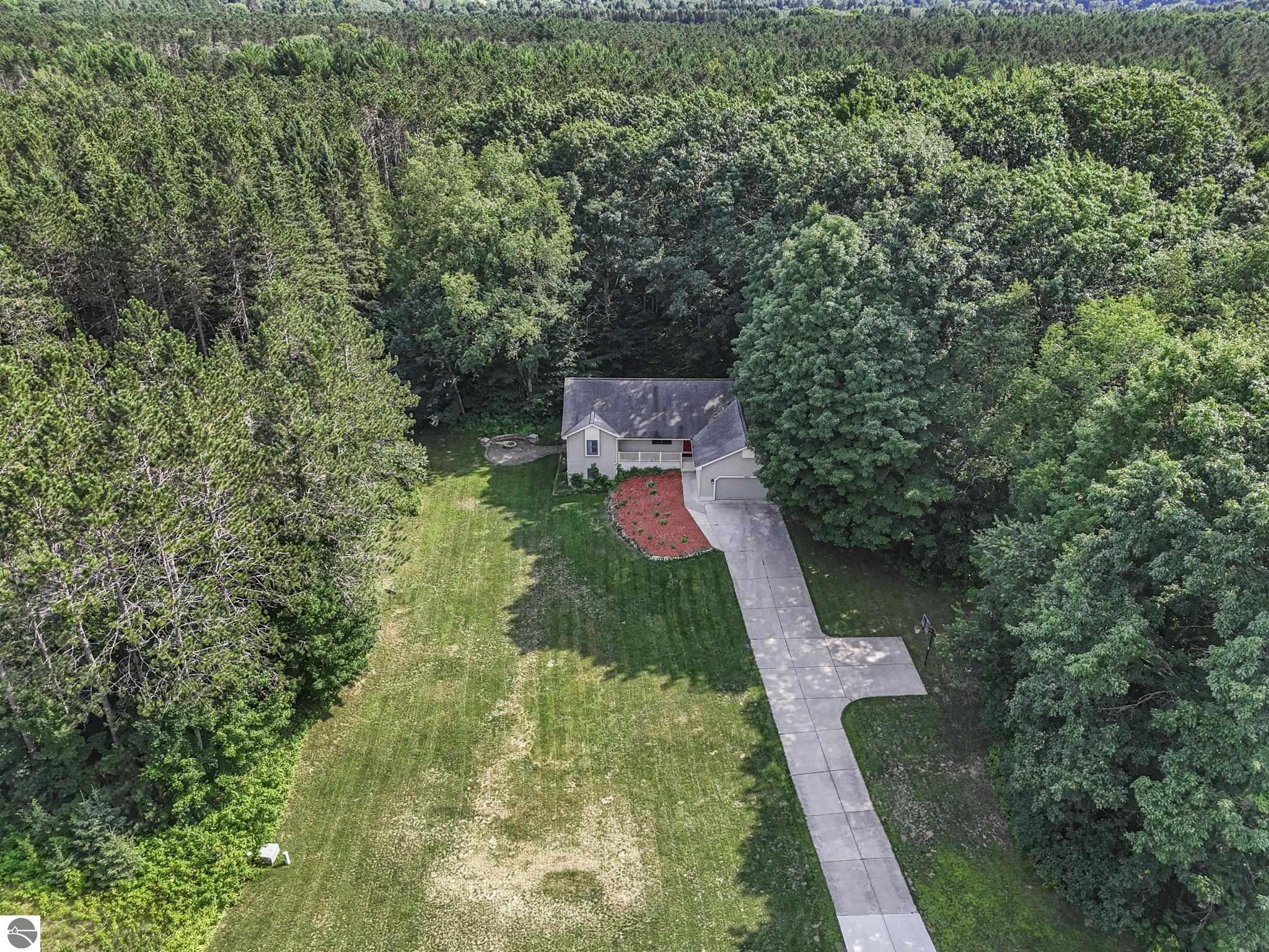 19843 Pine Woods Drive