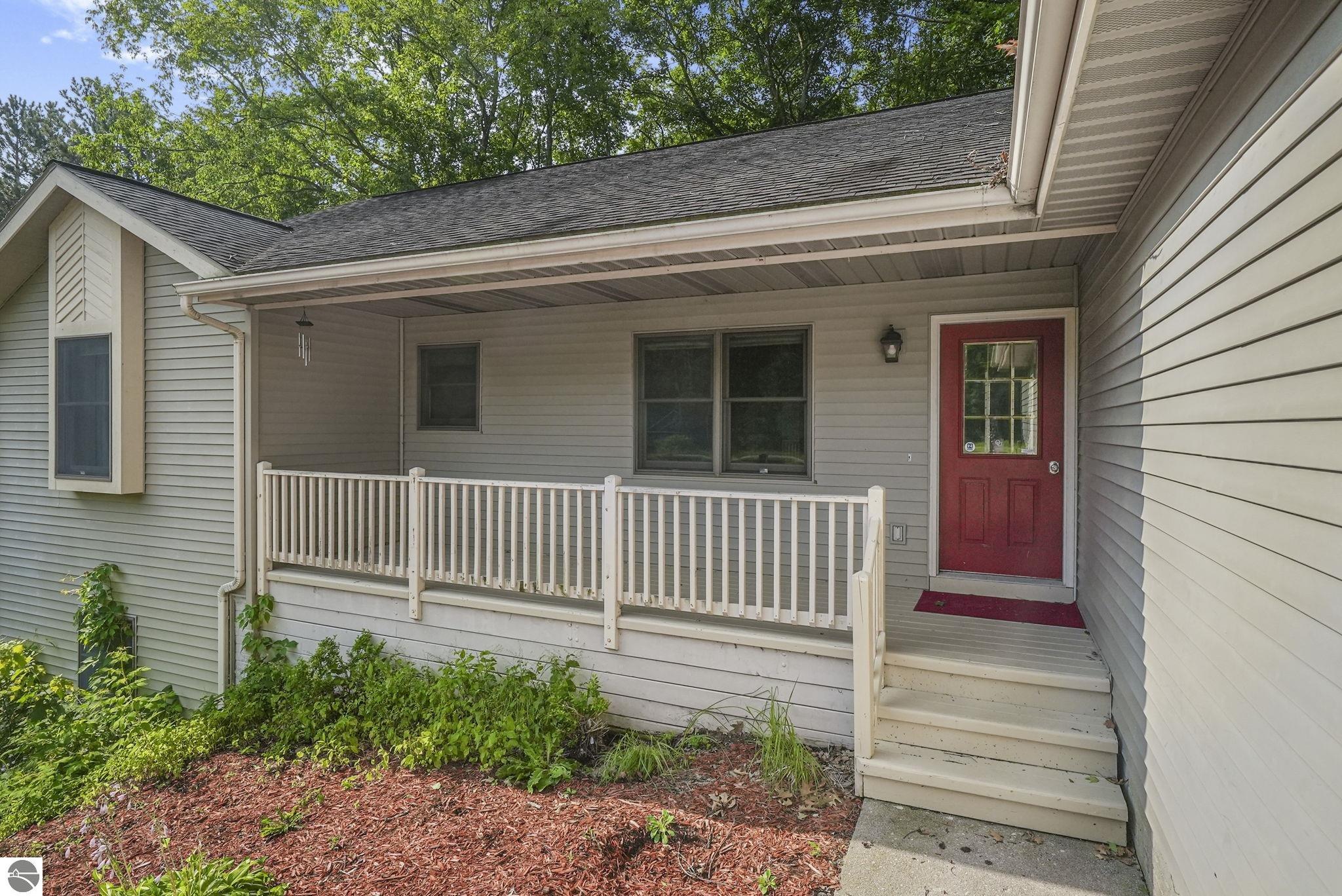 19843 Pine Woods Drive
