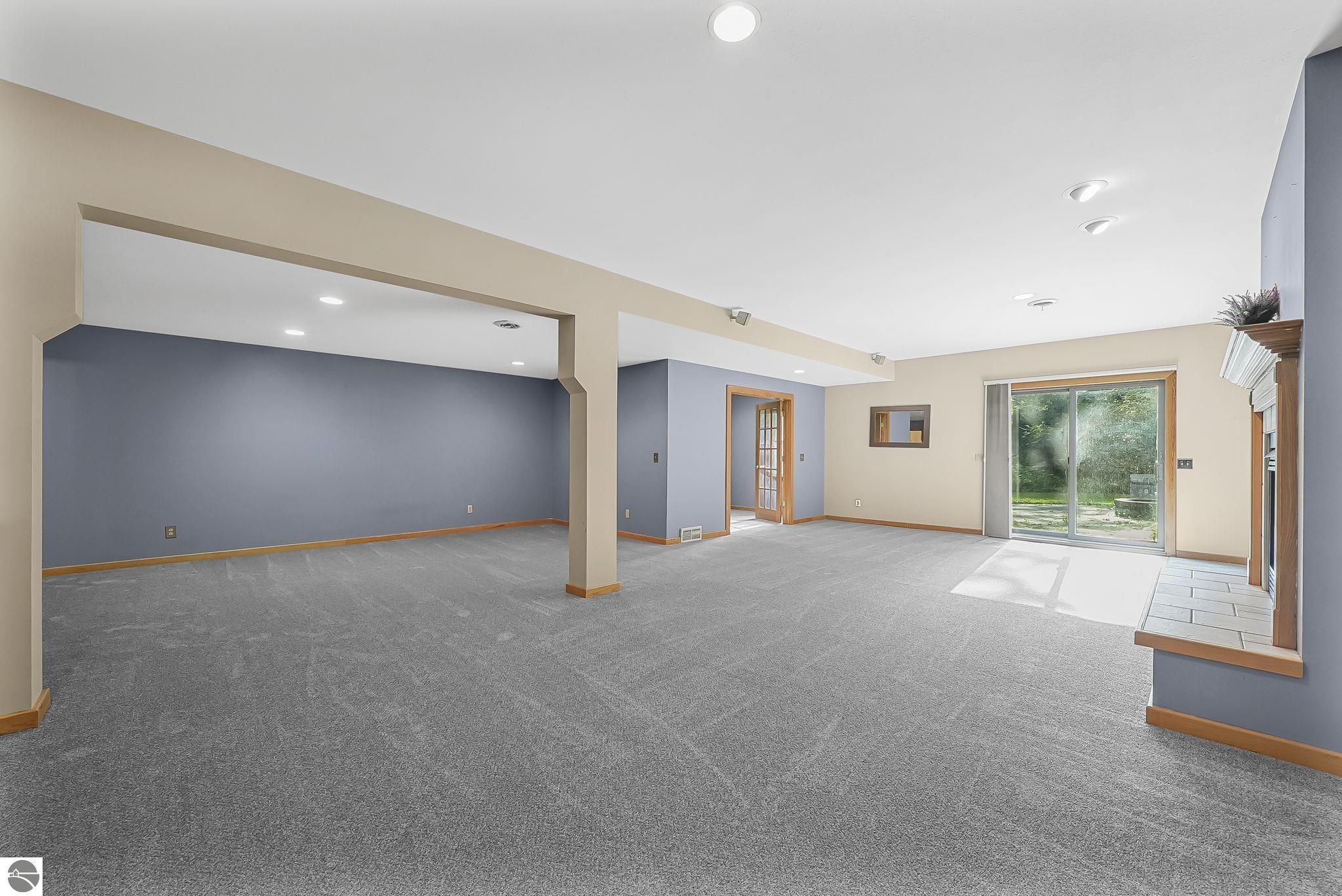 19843 Pine Woods Drive