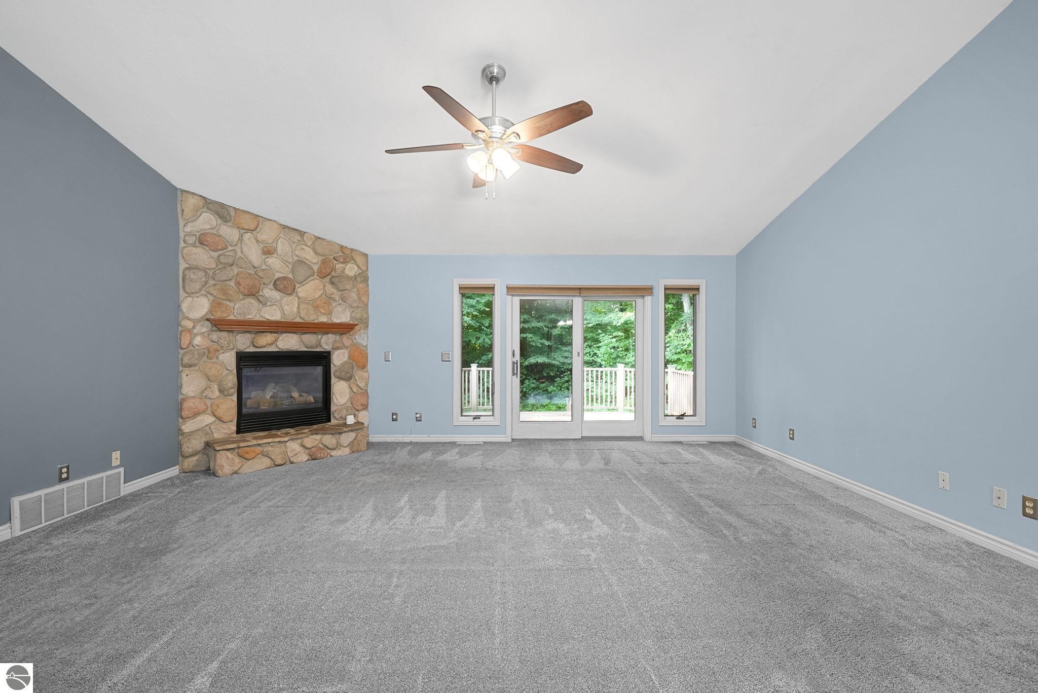 19843 Pine Woods Drive