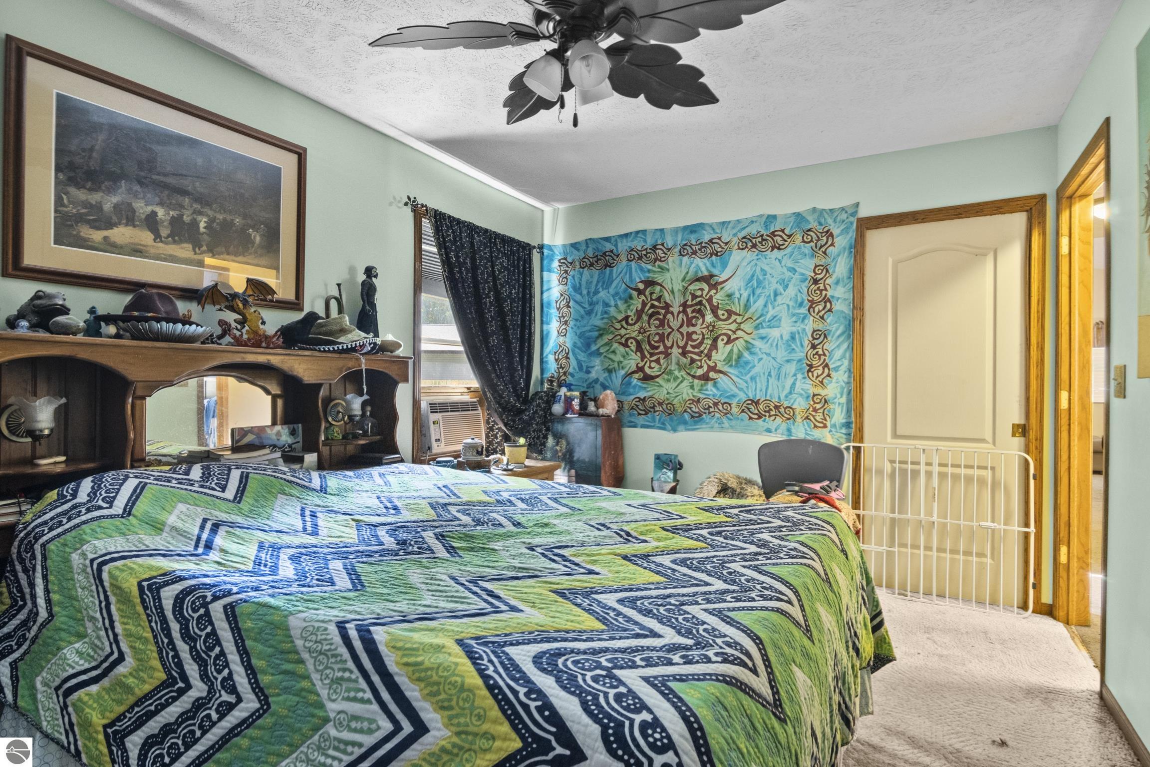 19239 Oak Hollow Drive