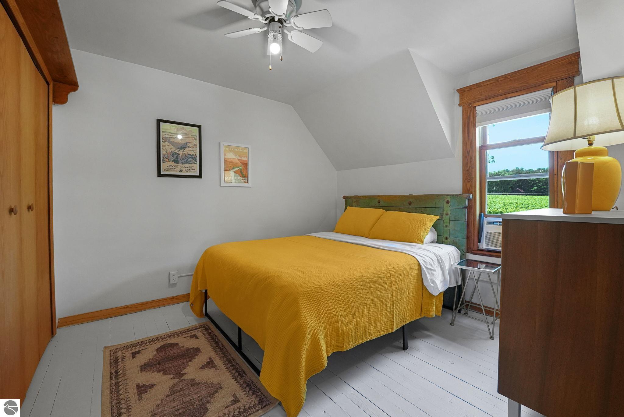 12372 Center Road