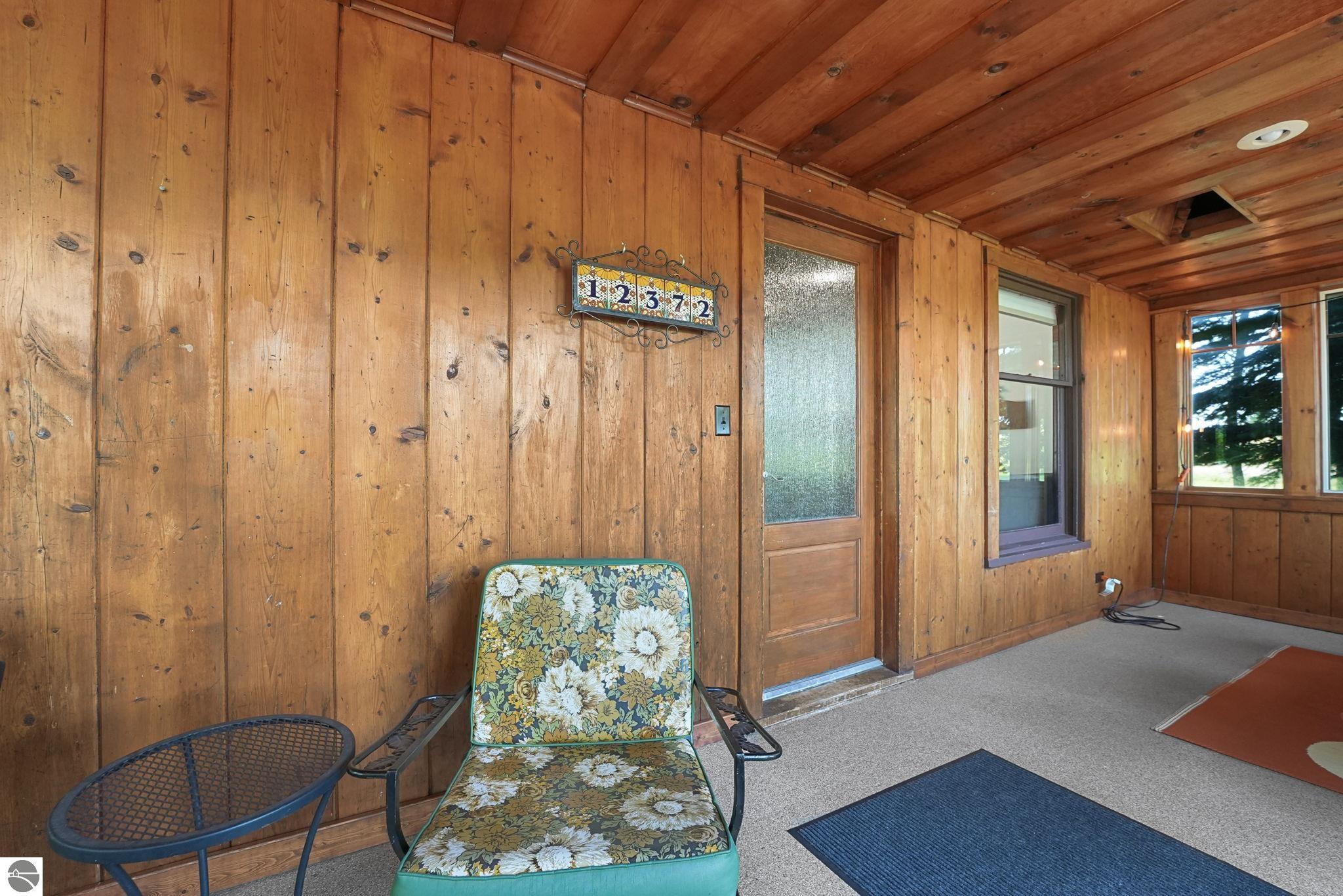 12372 Center Road