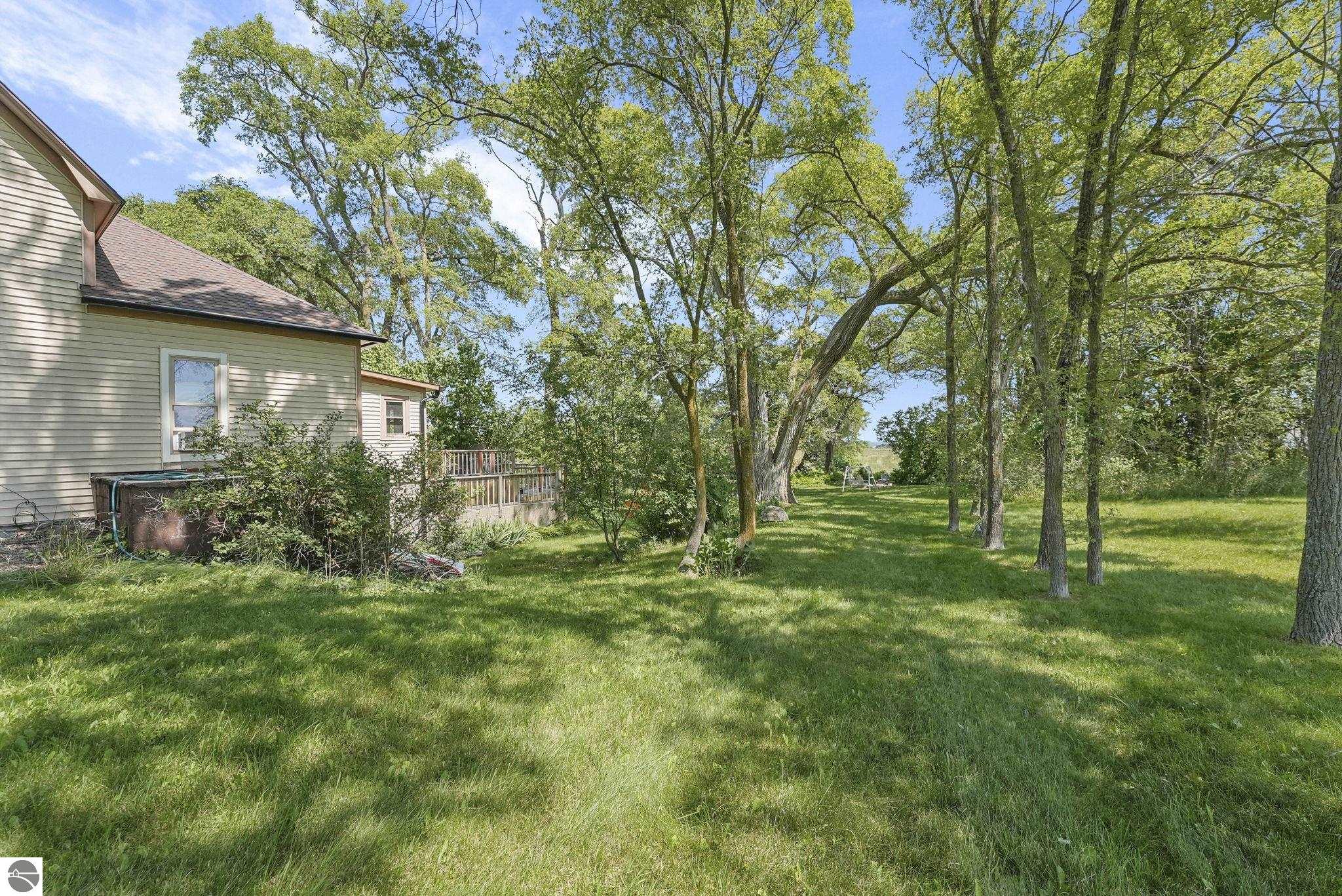 12372 Center Road