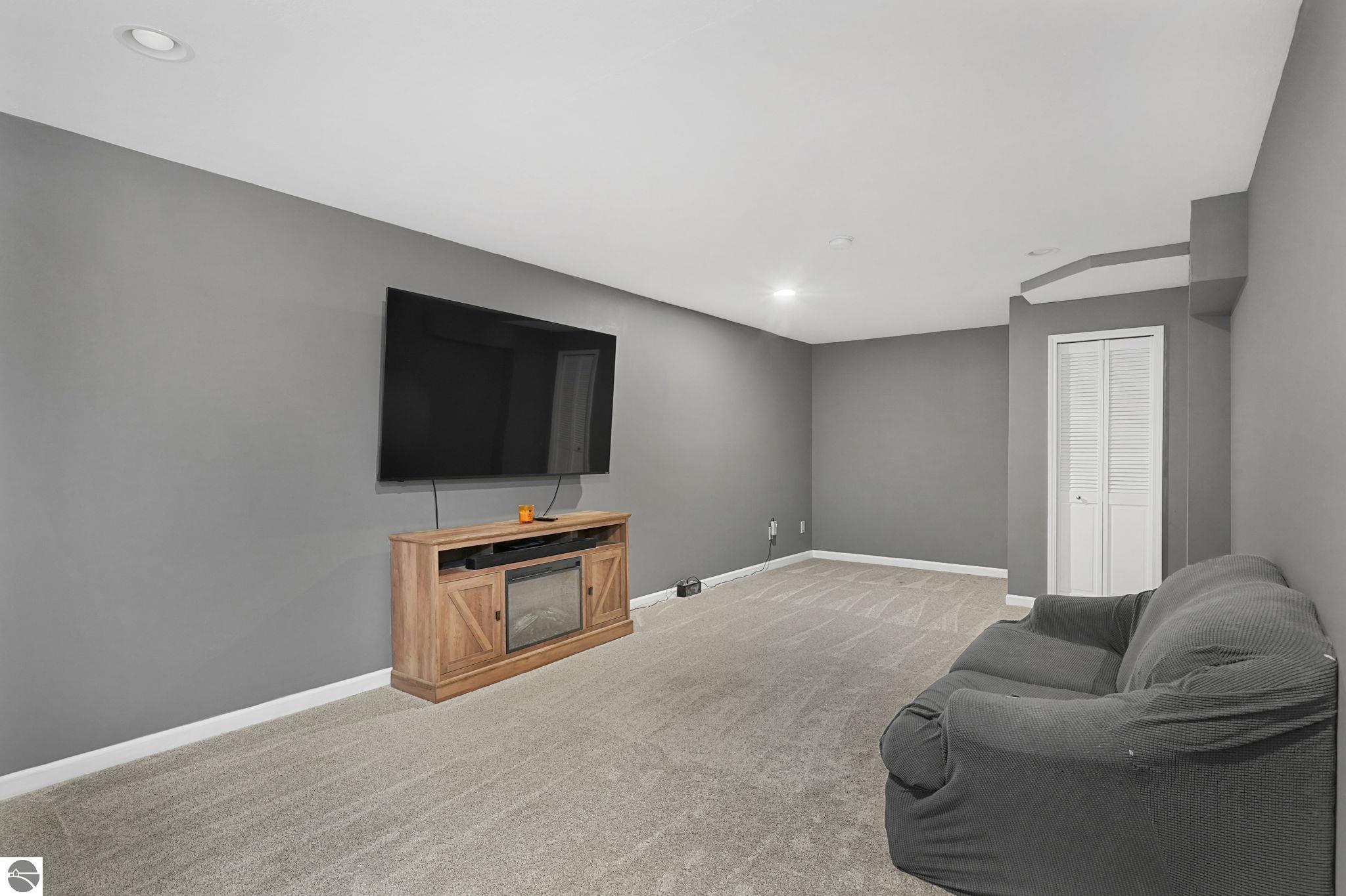 5173 Palmer Place