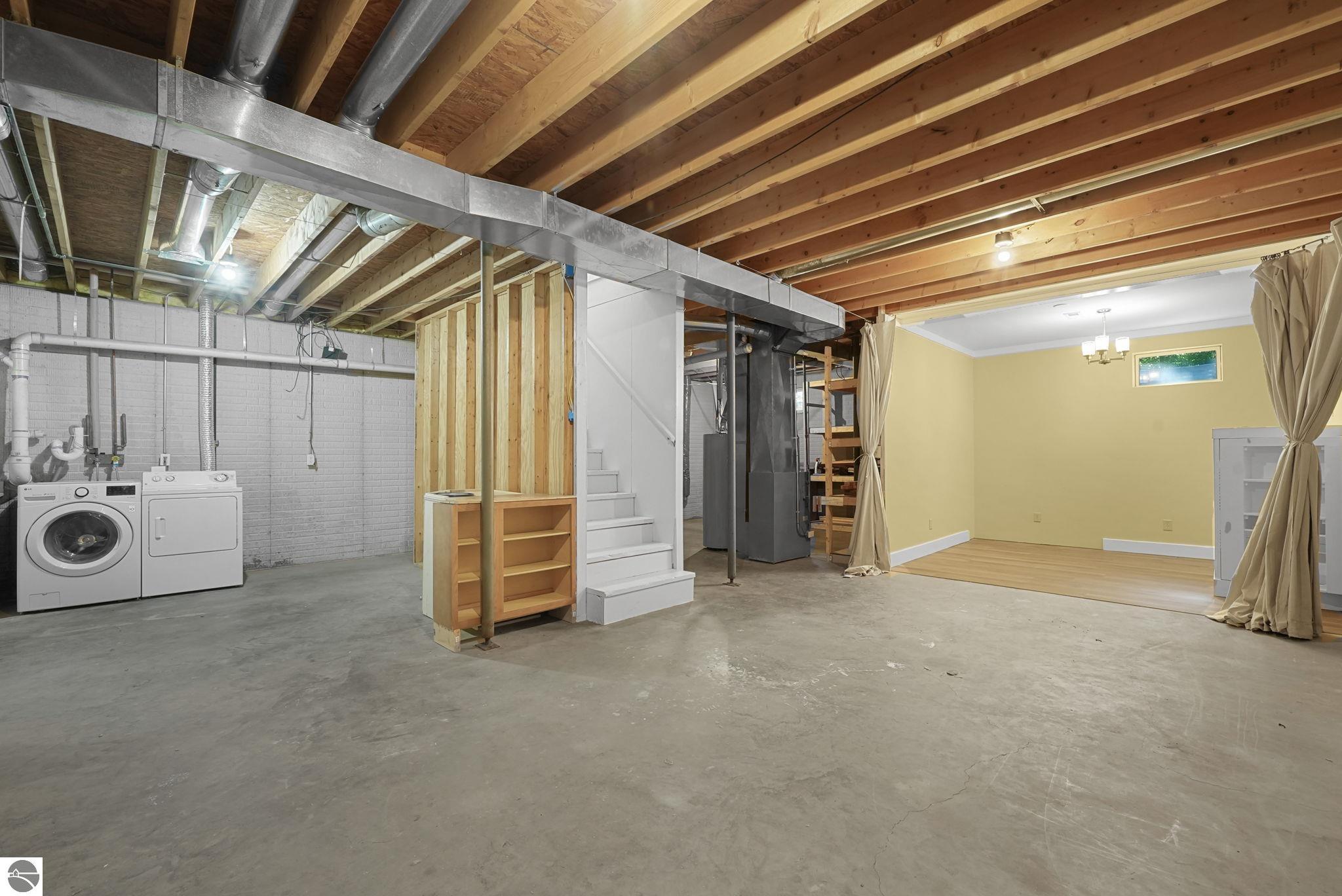 2020 Cove Drive