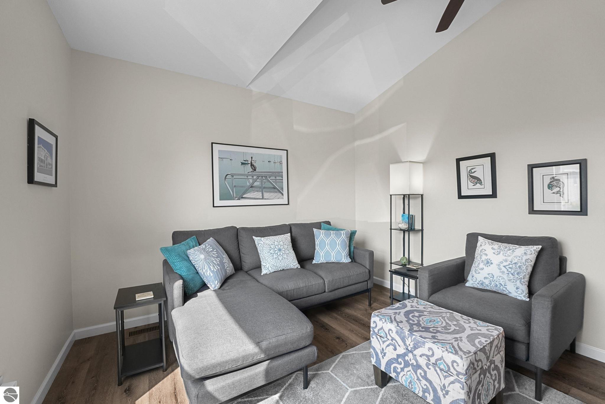1060 Cupola Place