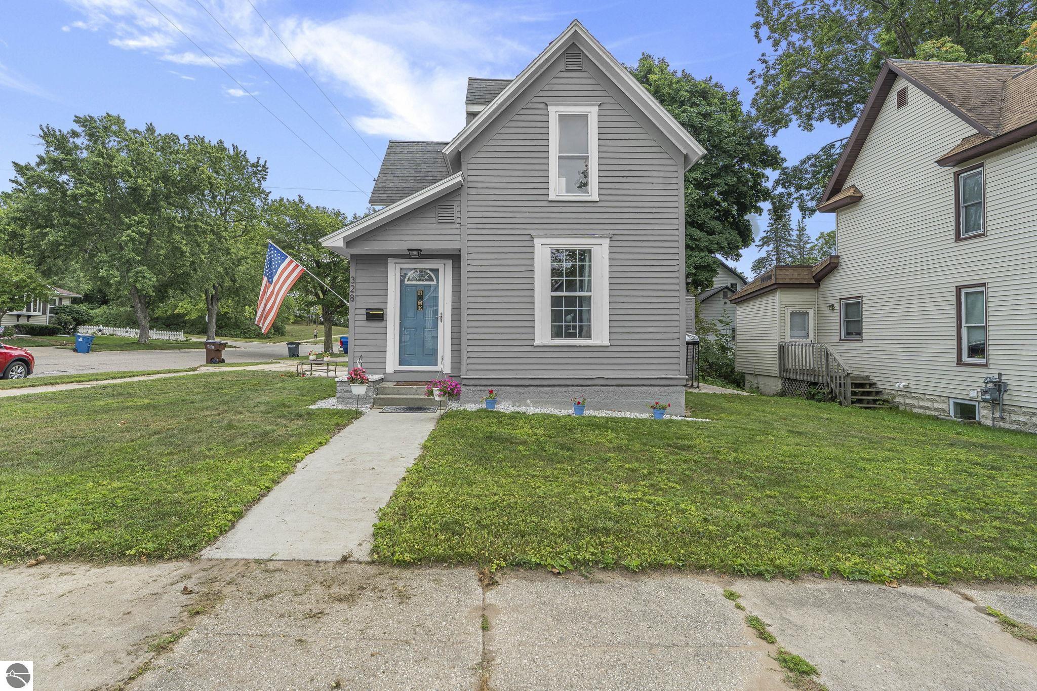 328 Howard Street