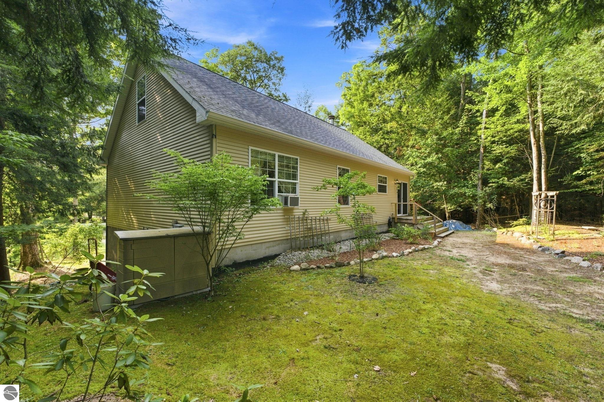 3626 Michigan Trail
