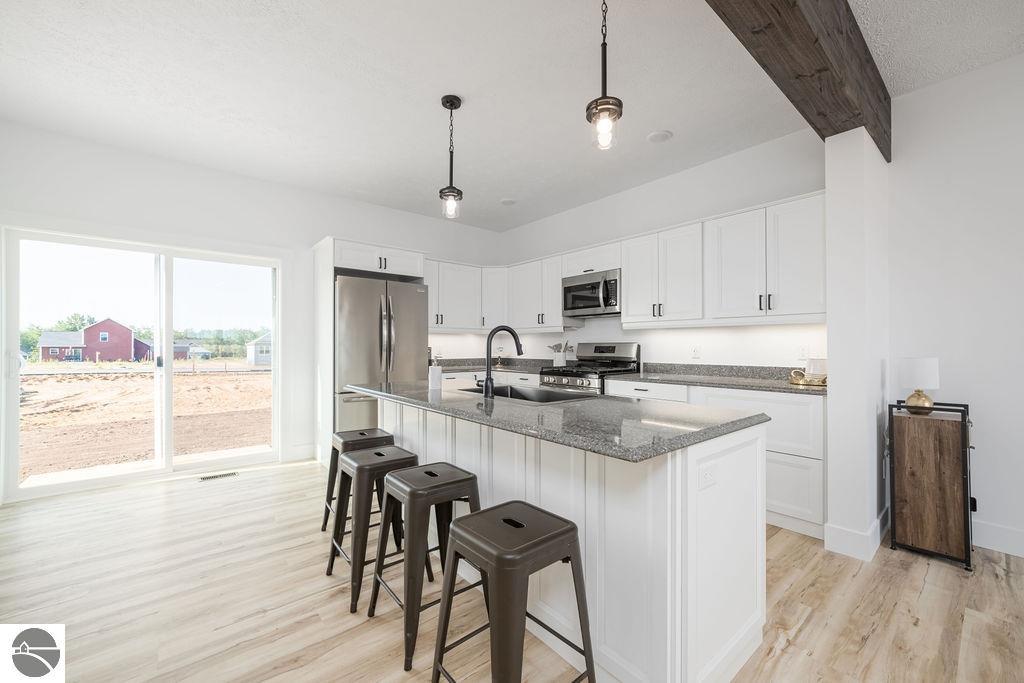252 Viola Lane # 7 Unit: #7