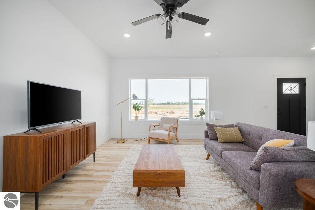 252 Viola Lane # 7 Unit: #7