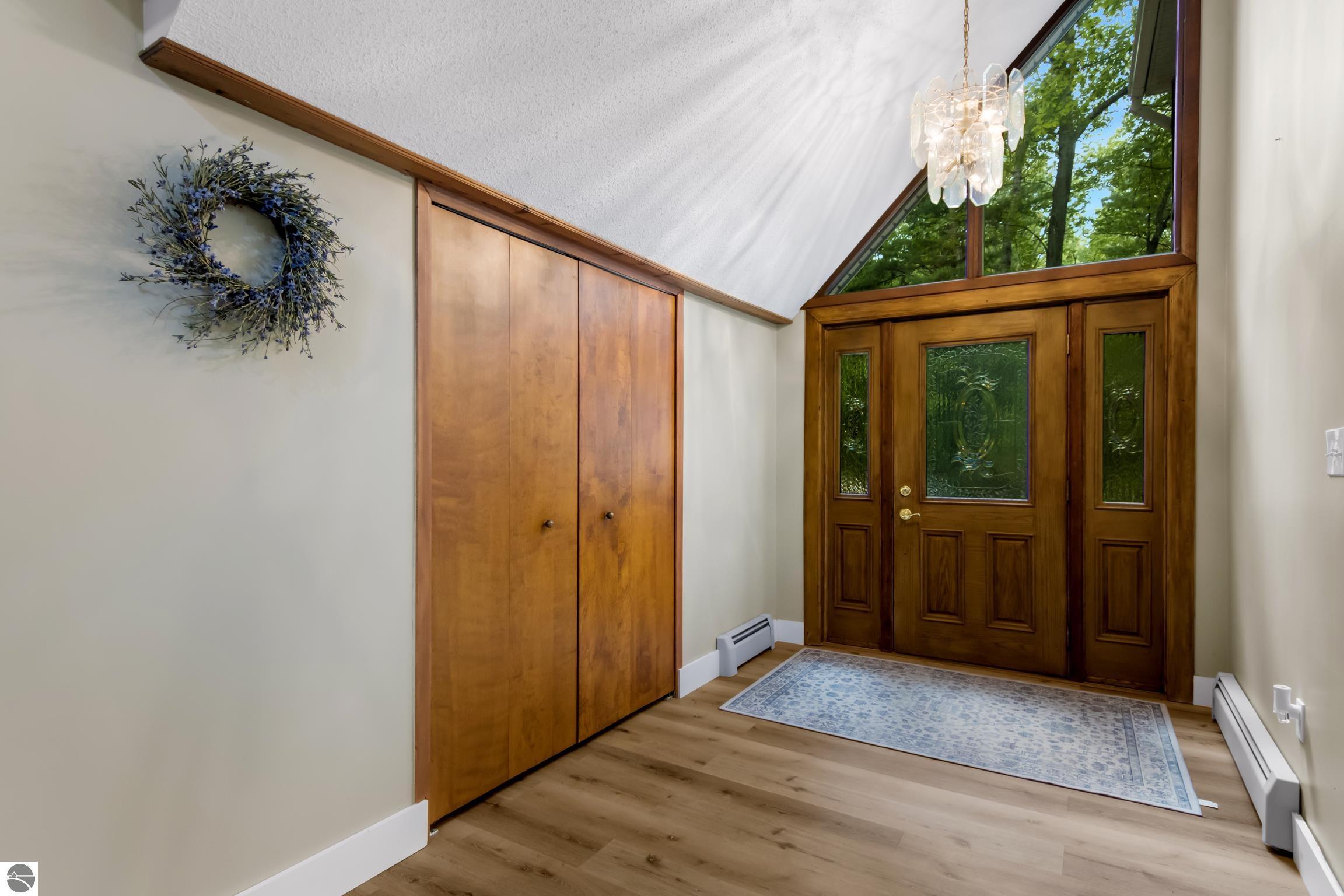 4176 Circle View Drive