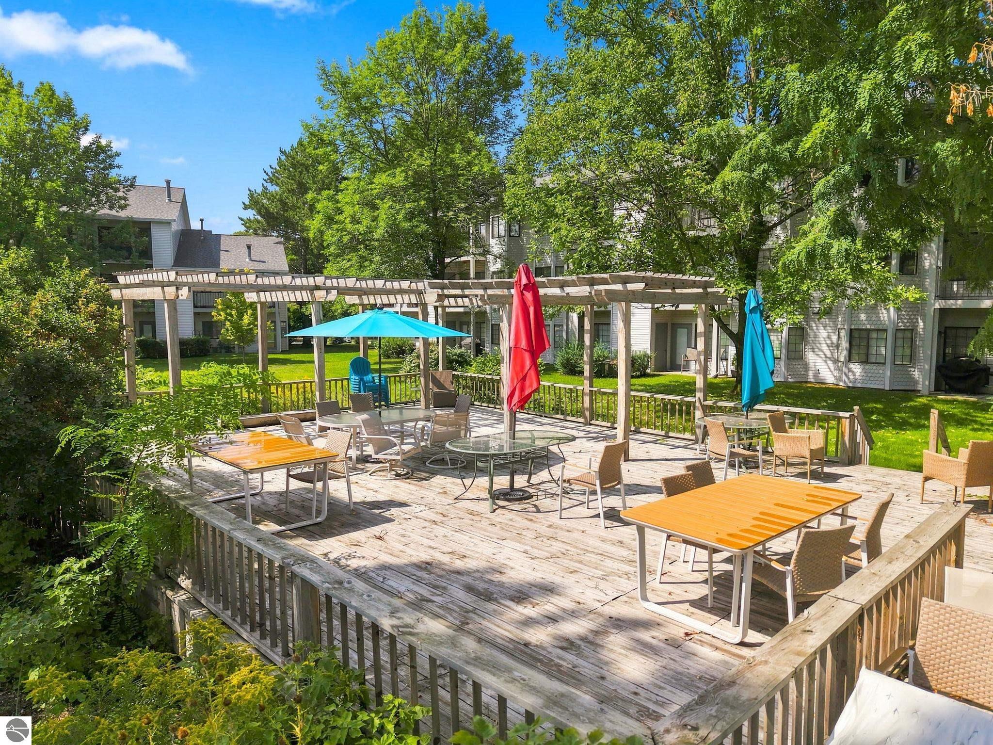 545 Riverine Drive # 304 Unit: #304