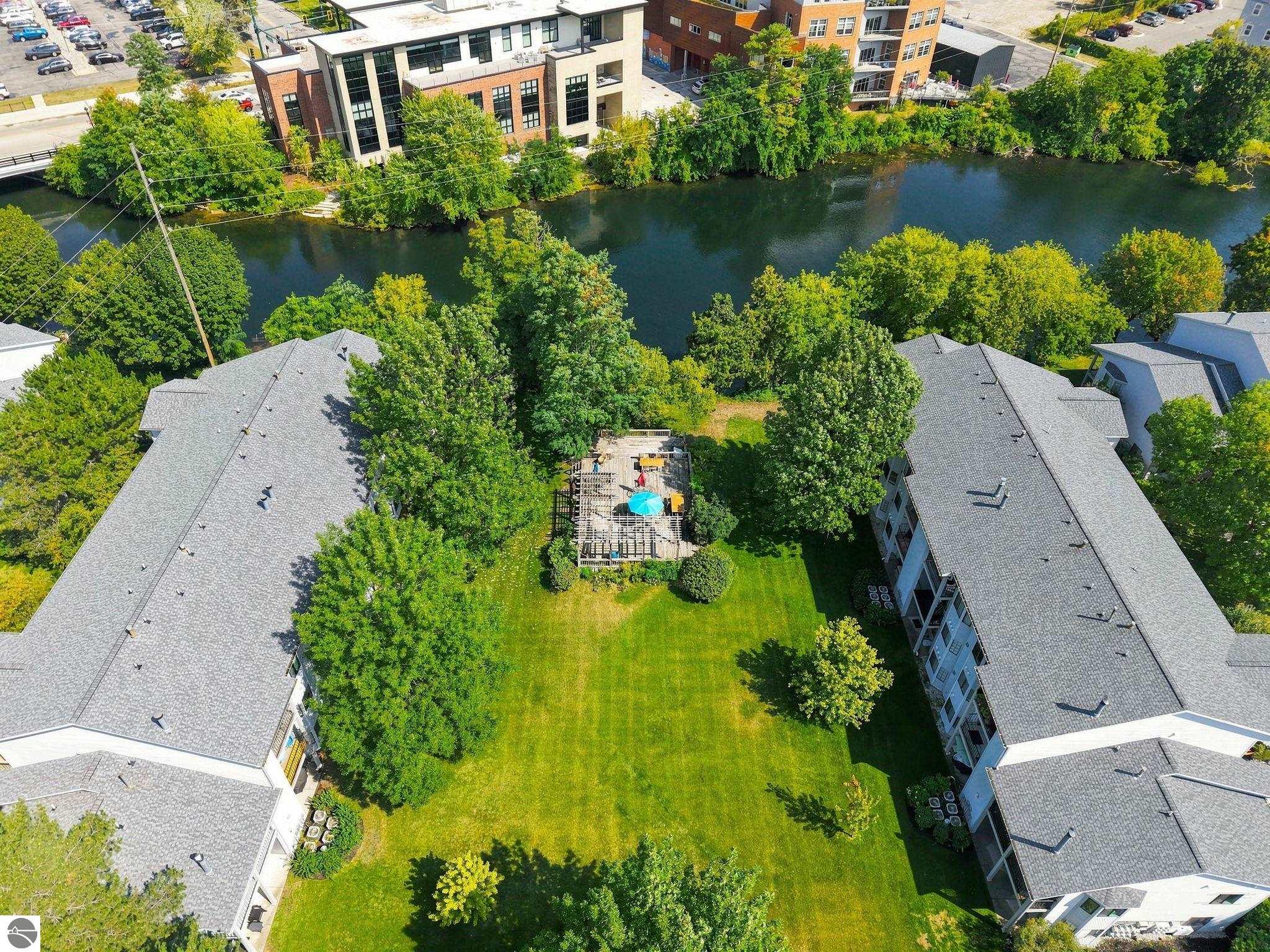 545 Riverine Drive # 304 Unit: #304