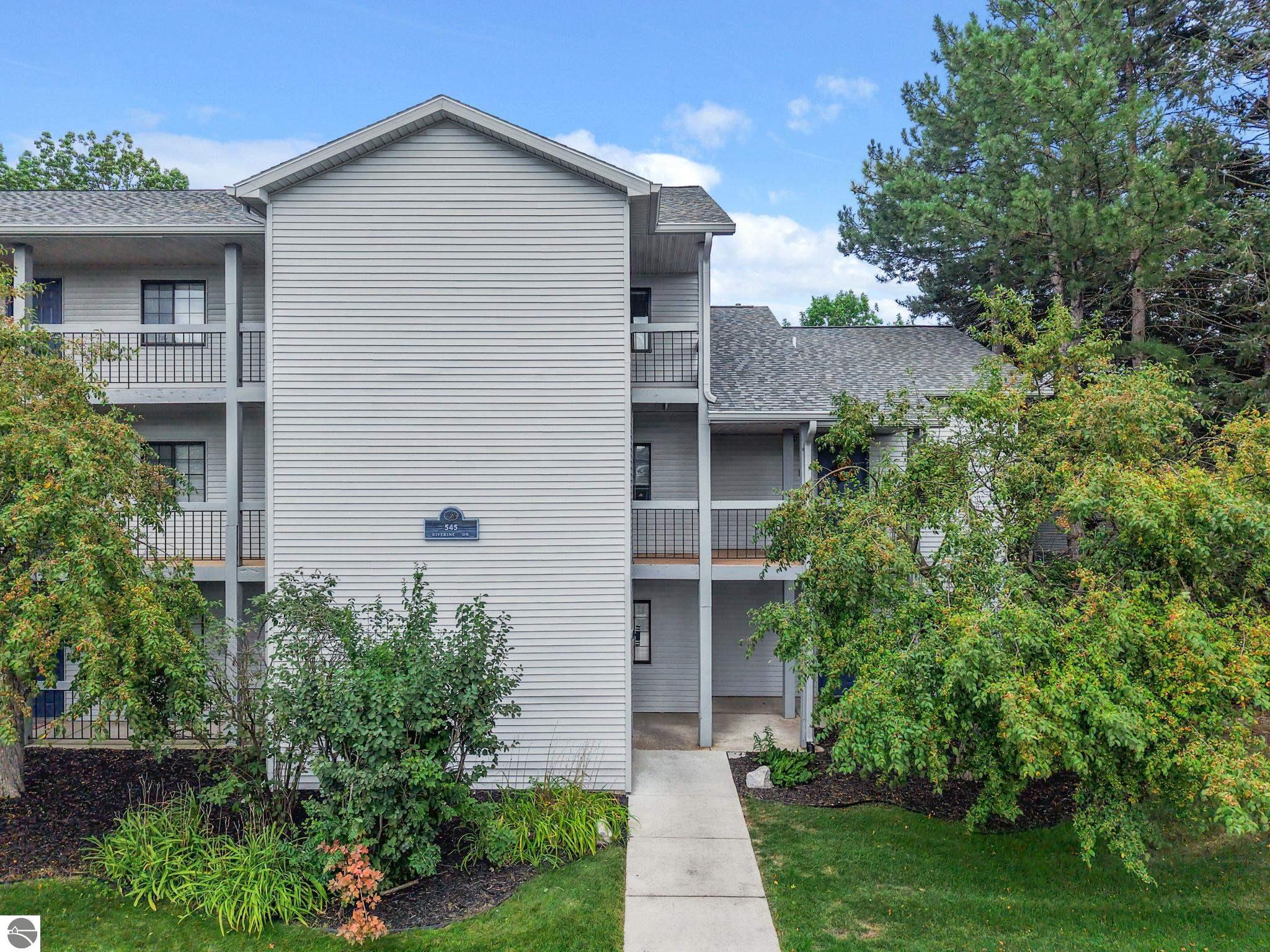 545 Riverine Drive # 304 Unit: #304