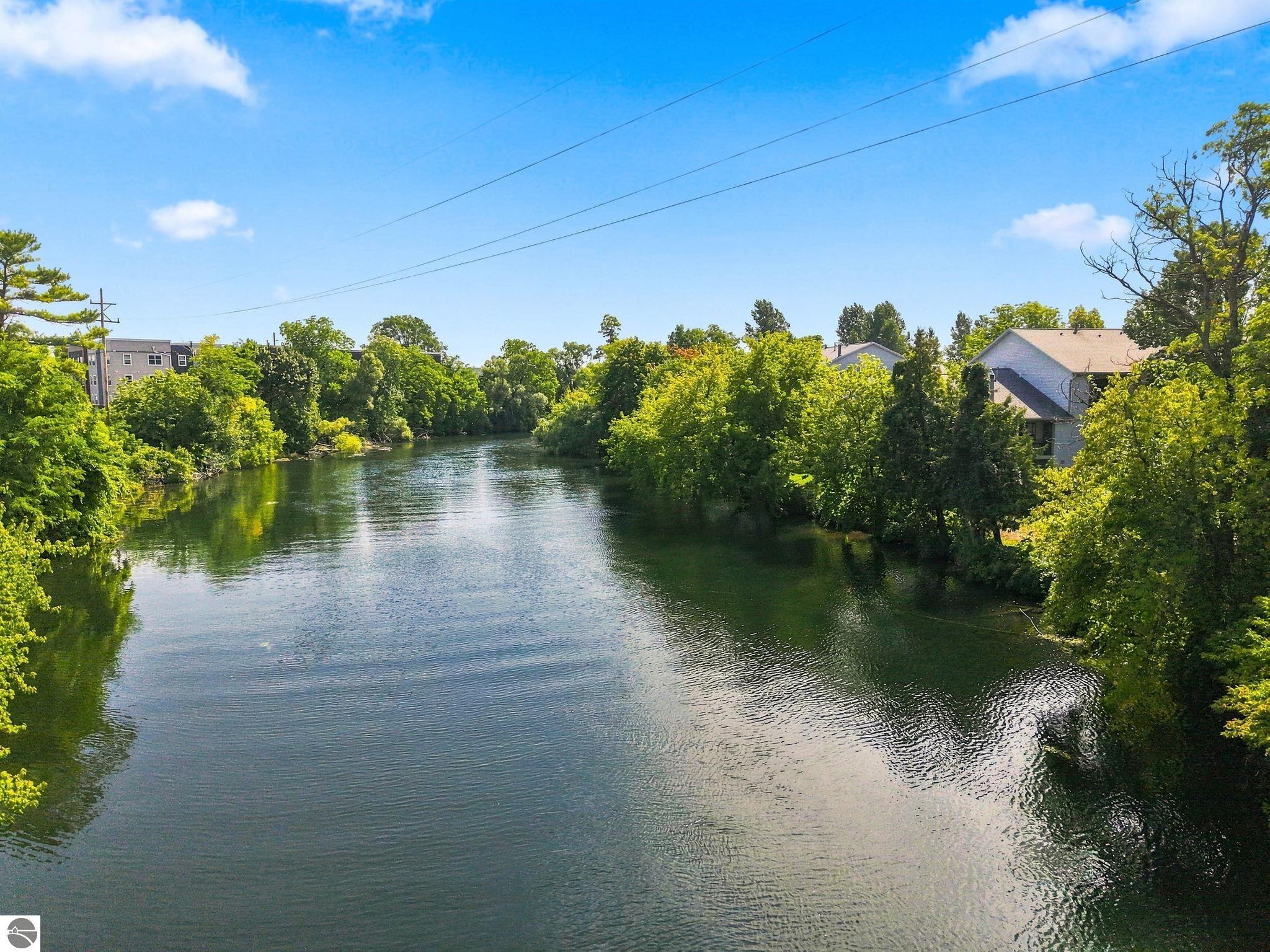 545 Riverine Drive # 304 Unit: #304