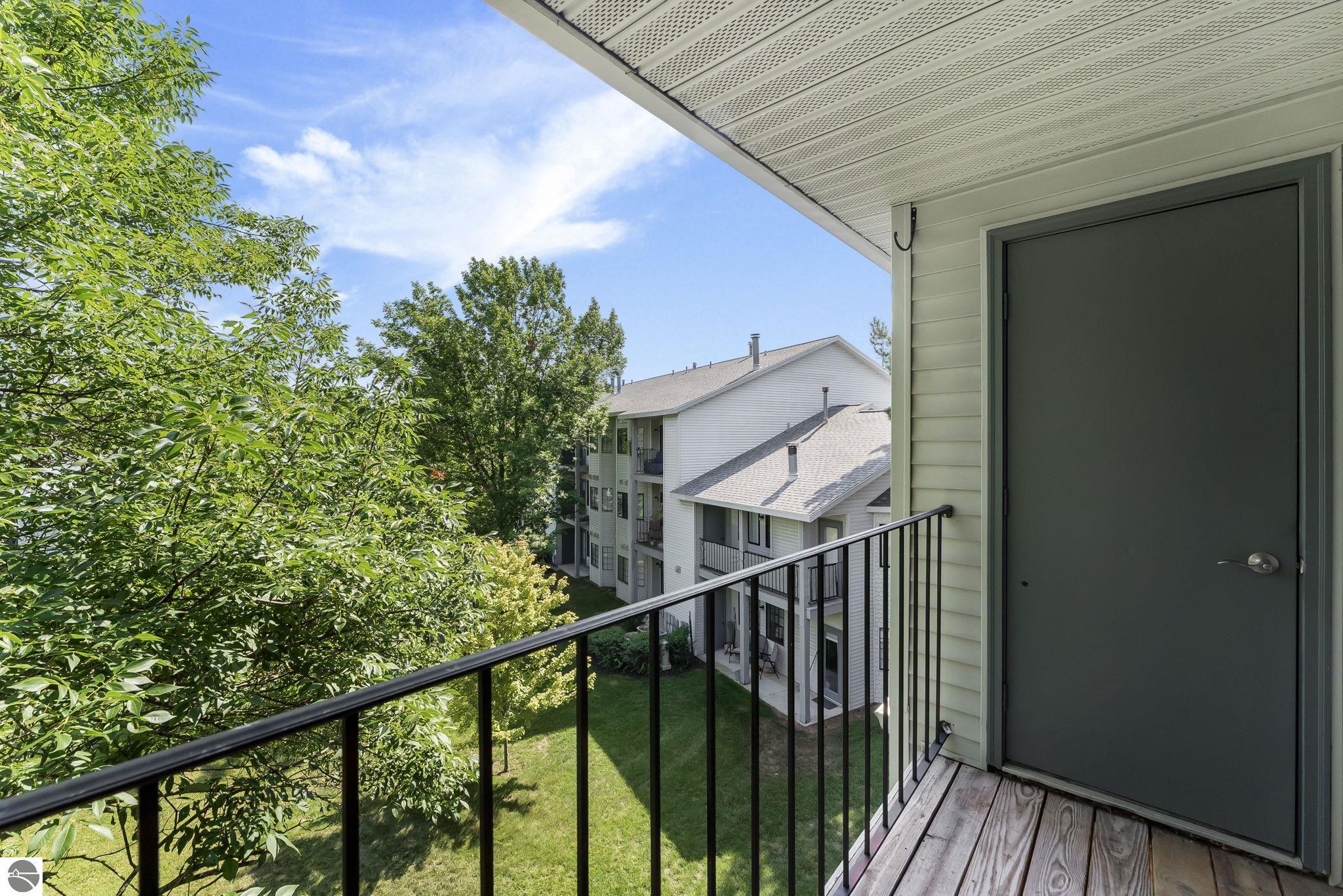 545 Riverine Drive # 304 Unit: #304