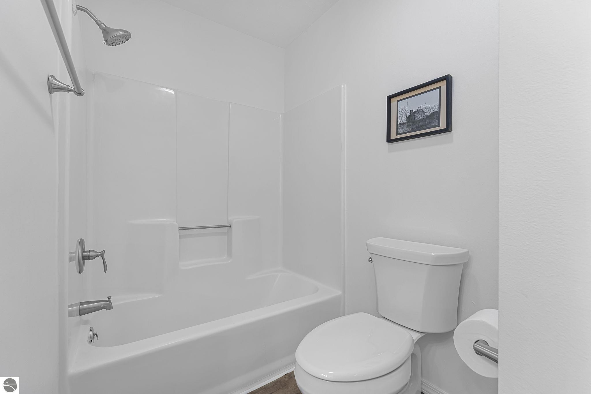 545 Riverine Drive # 304 Unit: #304
