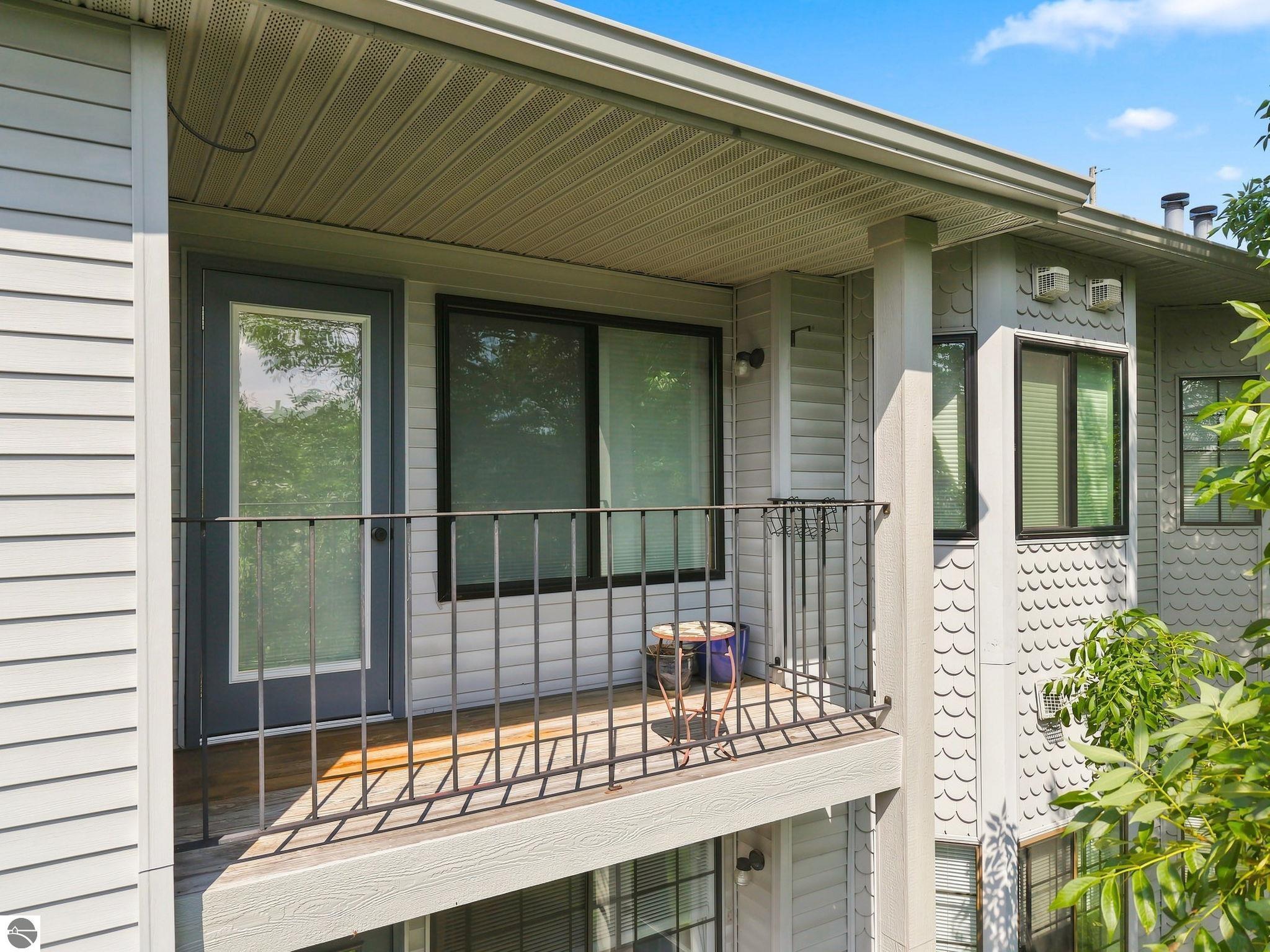 545 Riverine Drive # 304 Unit: #304