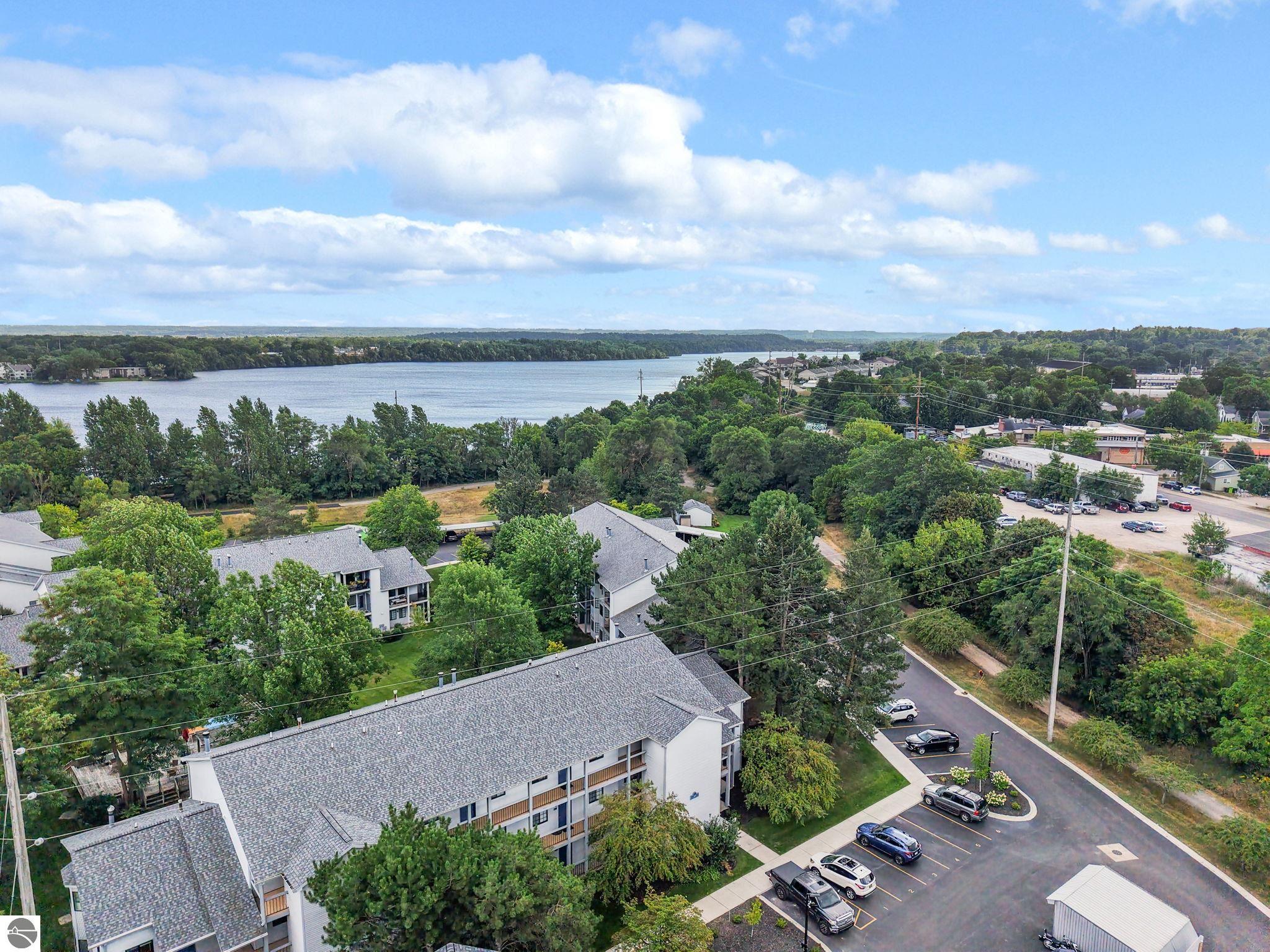 545 Riverine Drive # 304 Unit: #304