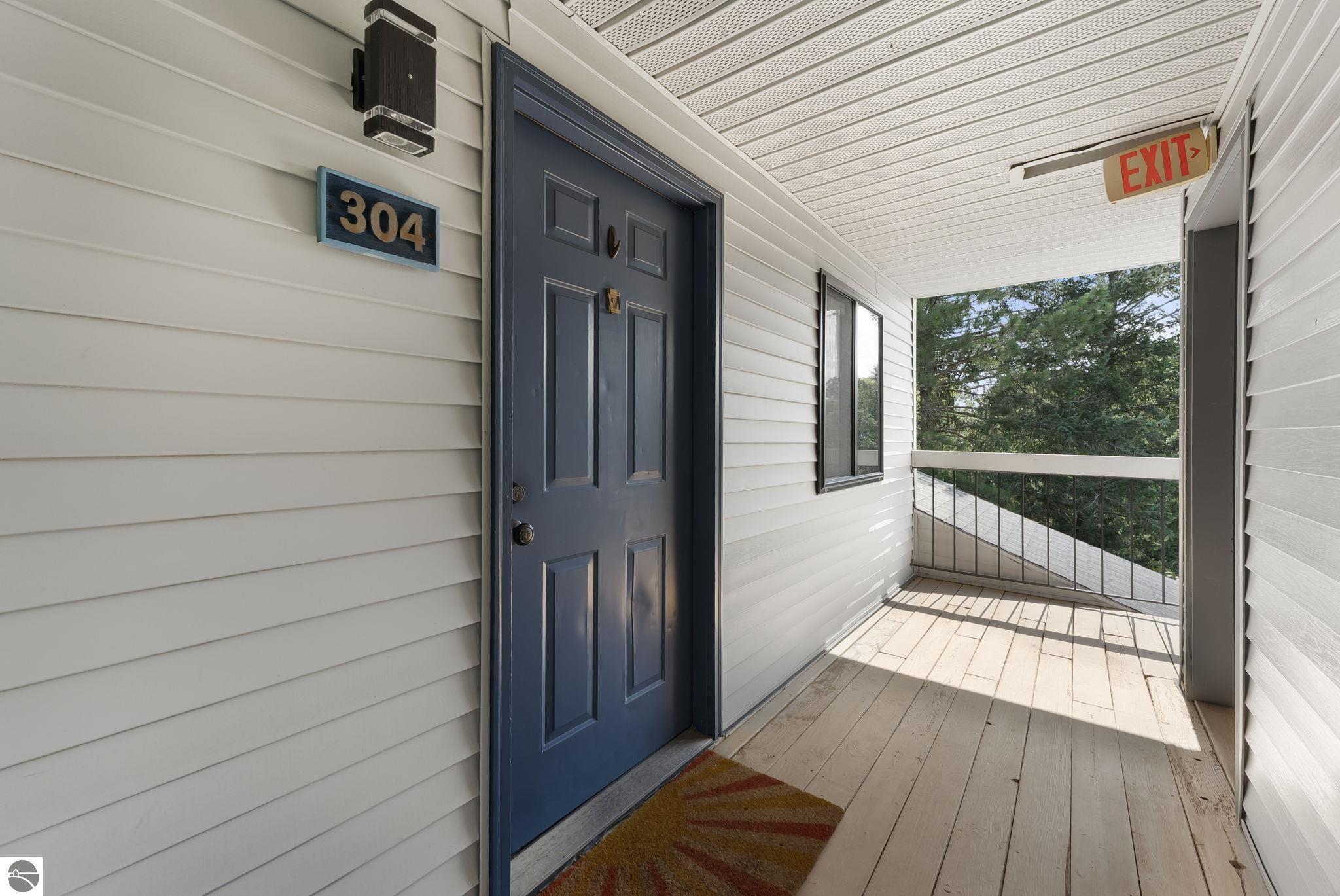 545 Riverine Drive # 304 Unit: #304