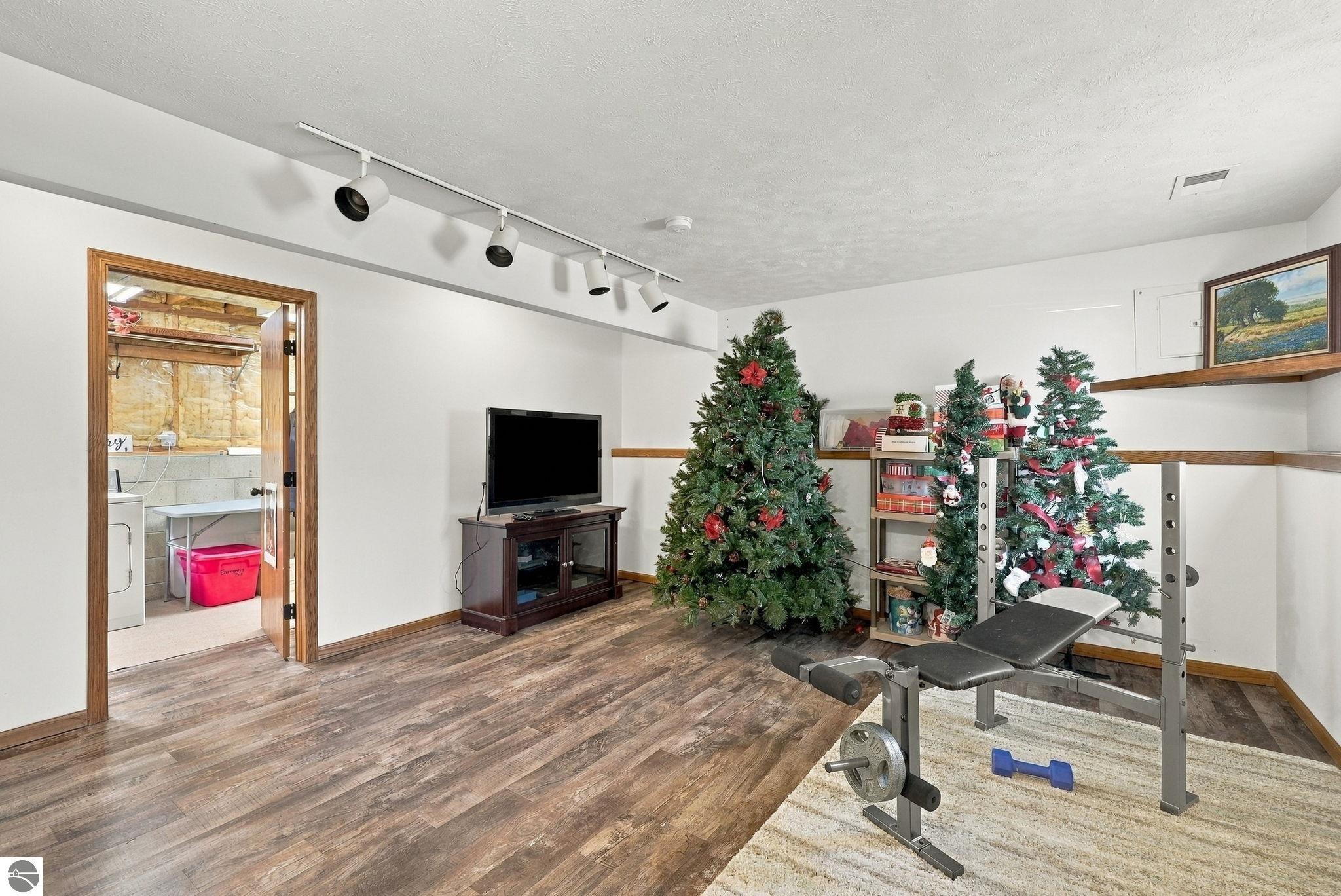 1823 Pine Lane