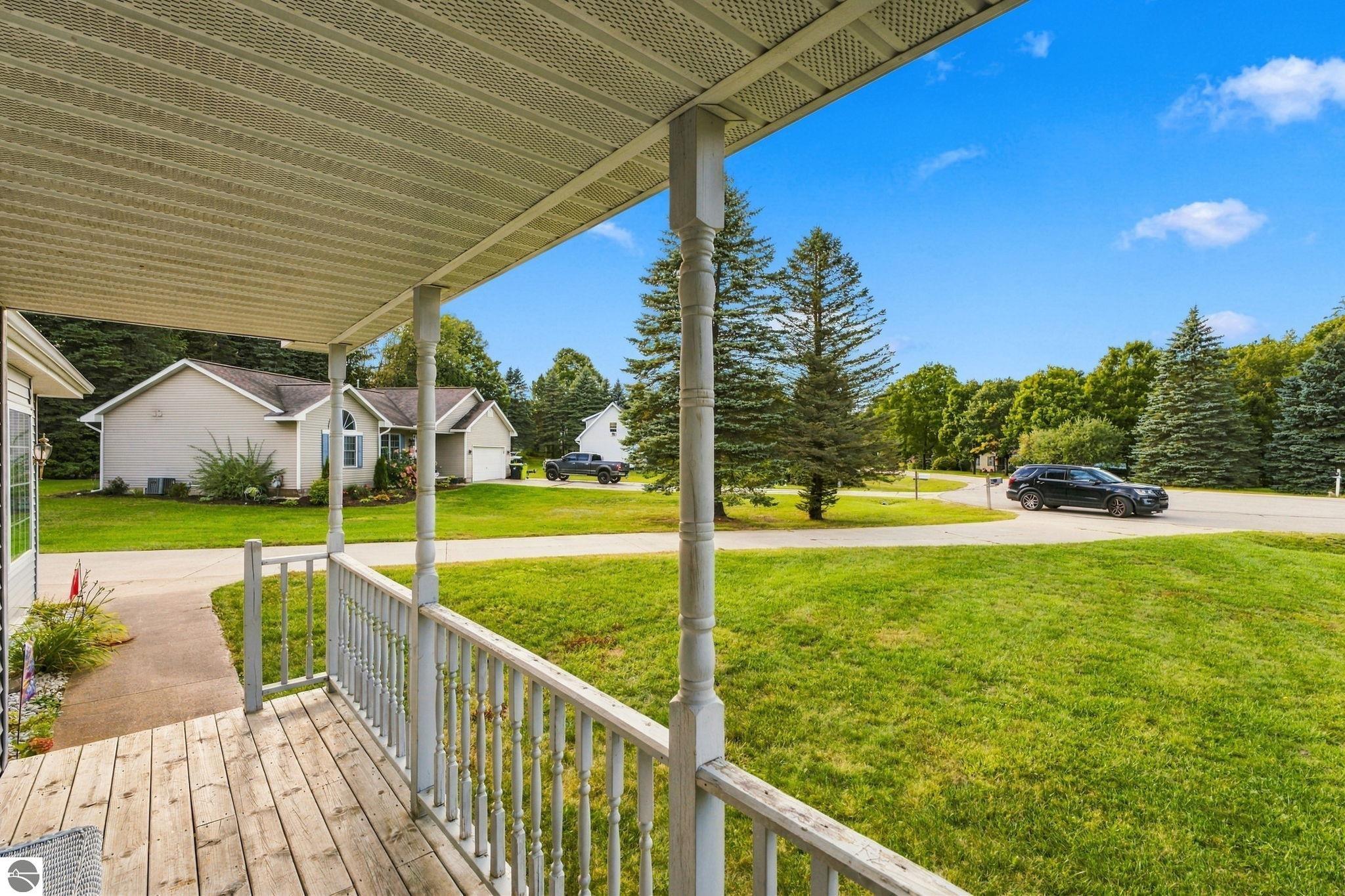 2005 Holland Circle