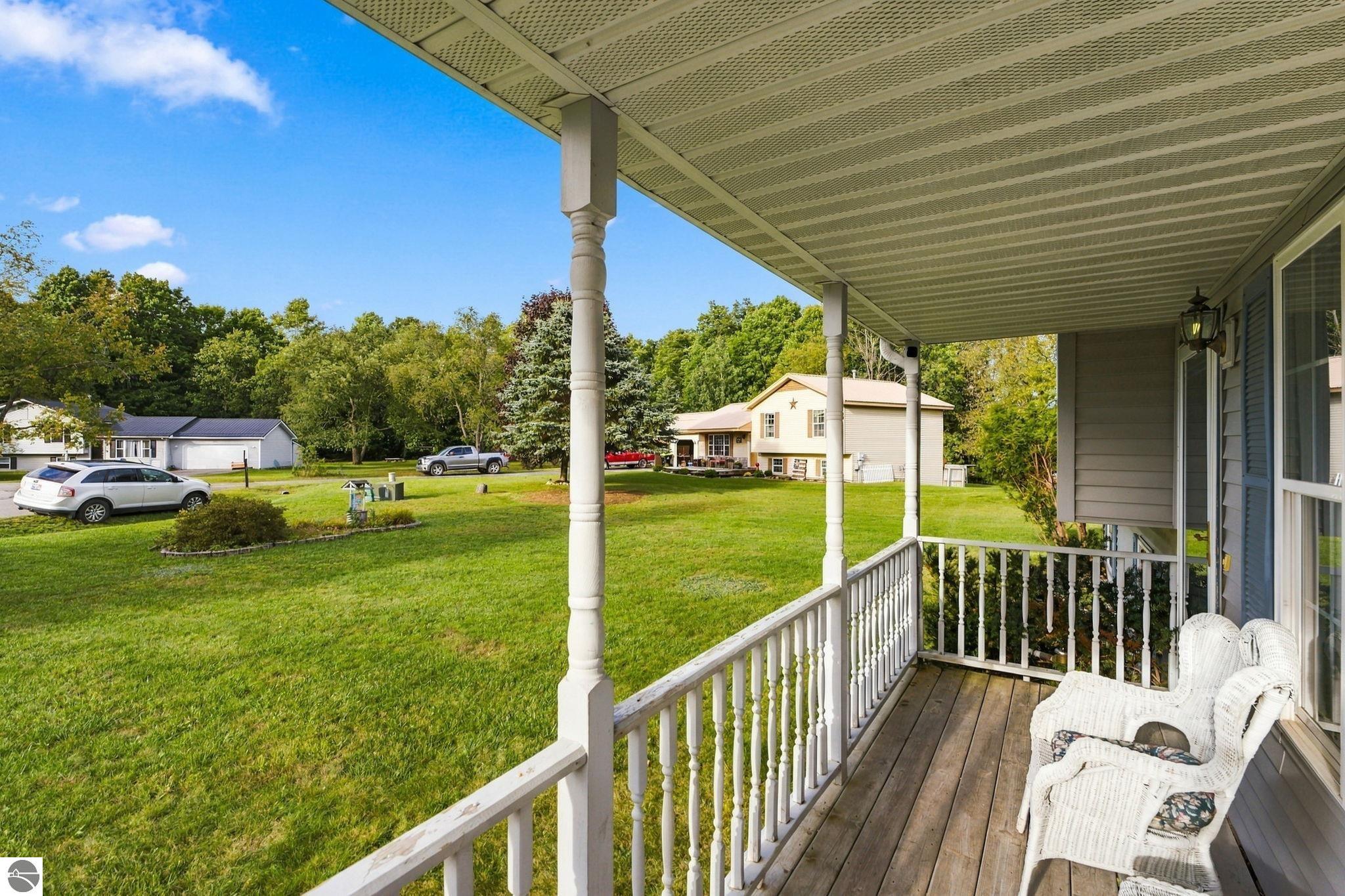 2005 Holland Circle