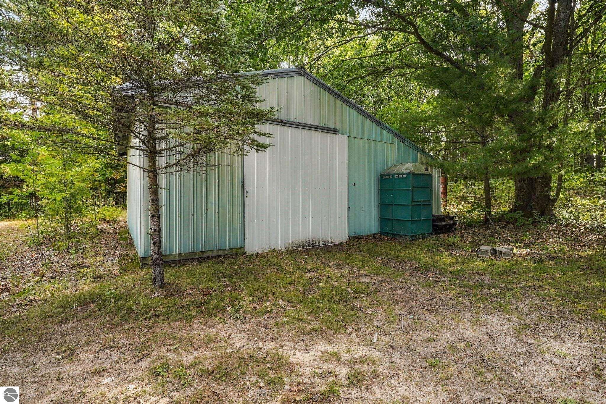 5079 Alden Highway