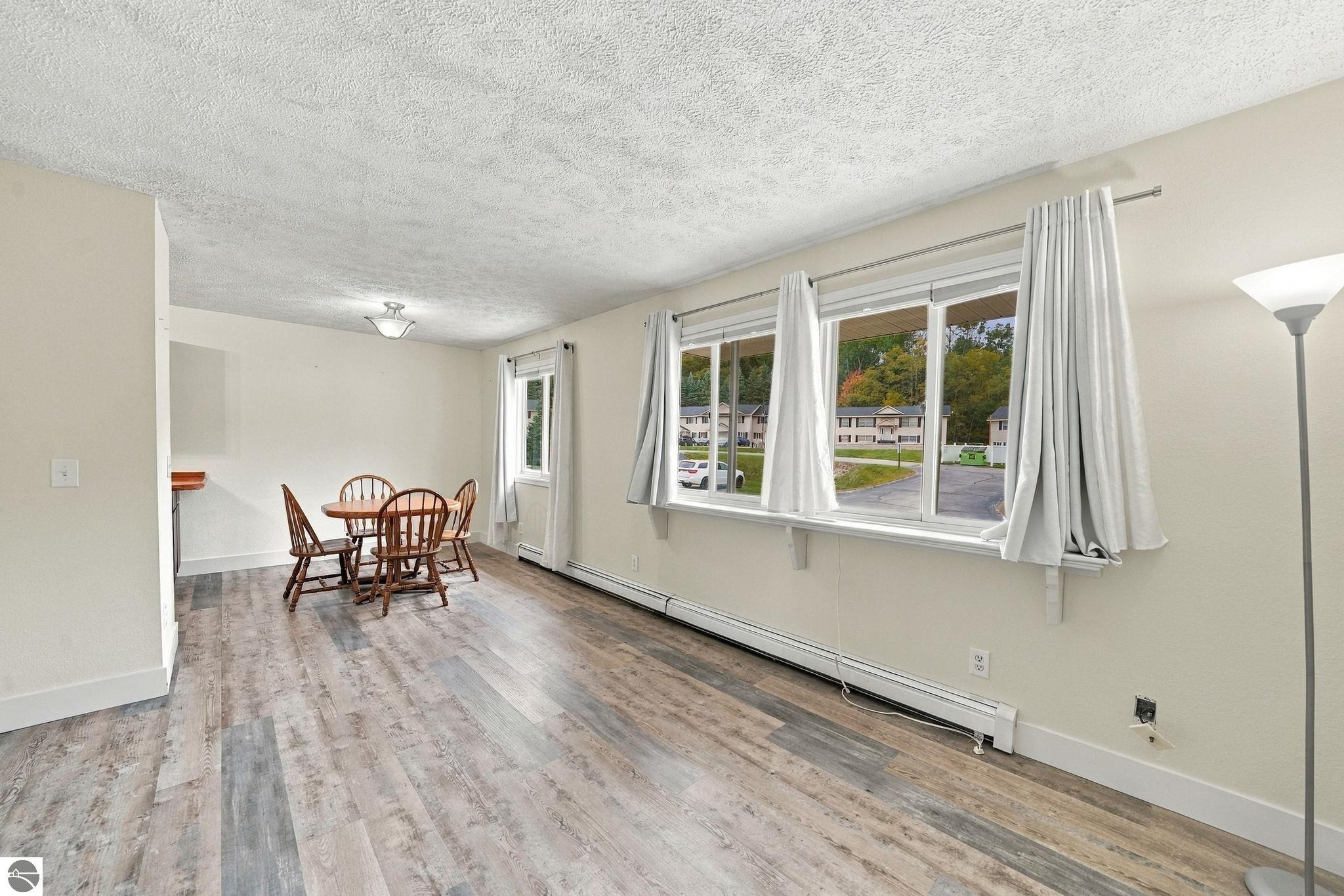 3798 Vale Drive # 14 Unit: #14